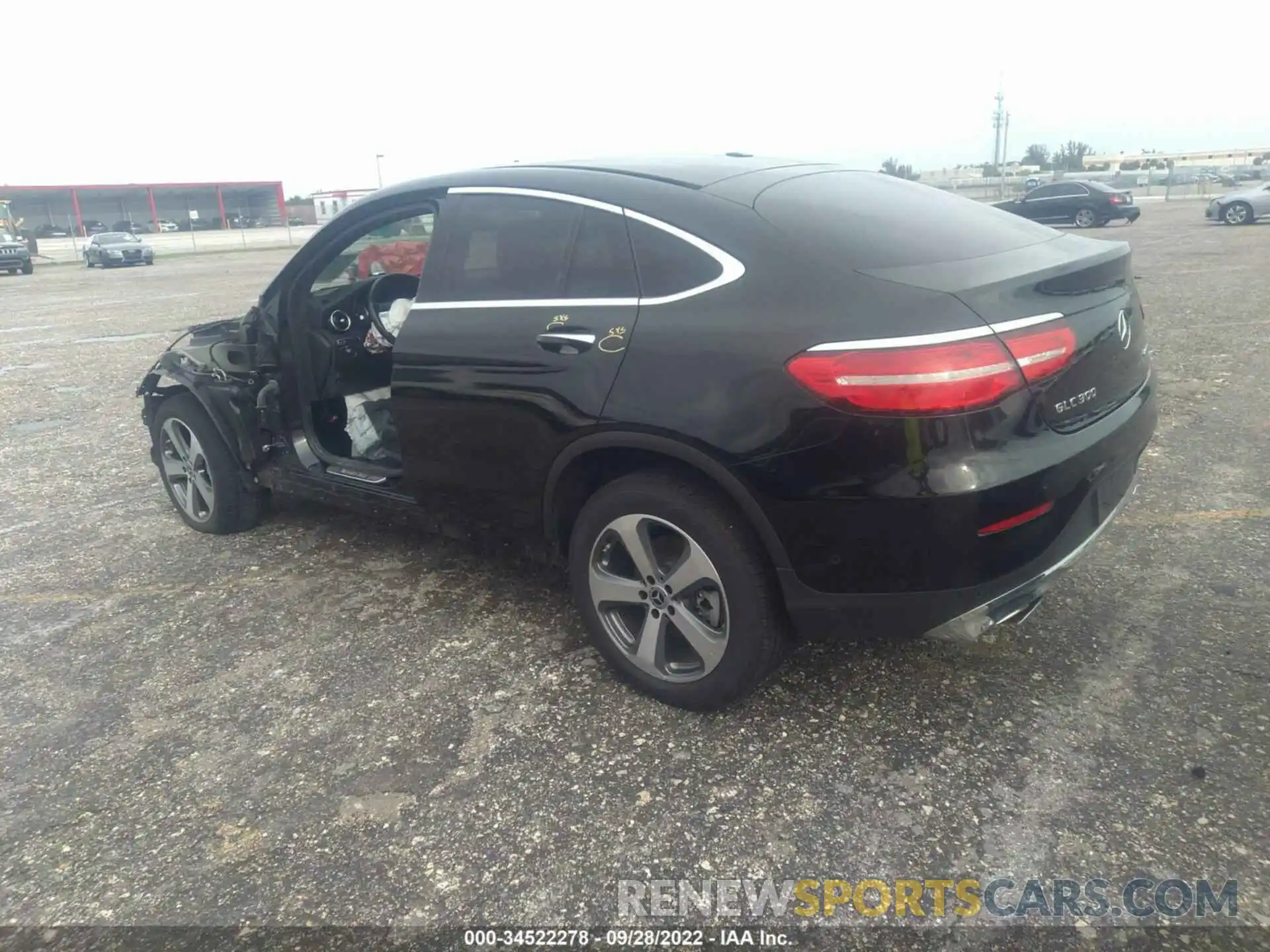 3 Photograph of a damaged car WDC0J4KB7KF564905 MERCEDES-BENZ GLC 2019