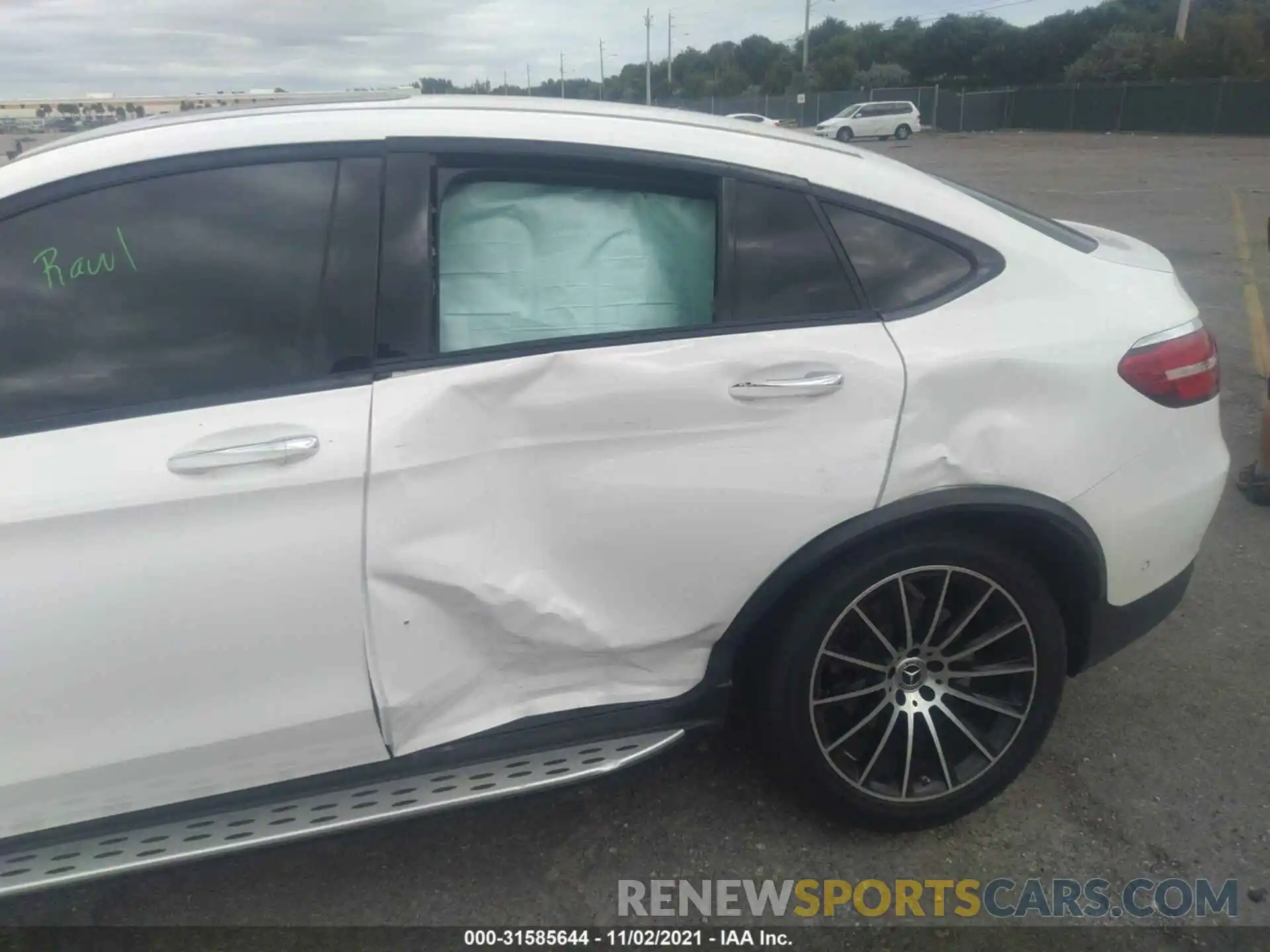 6 Photograph of a damaged car WDC0J4KB7KF599993 MERCEDES-BENZ GLC 2019