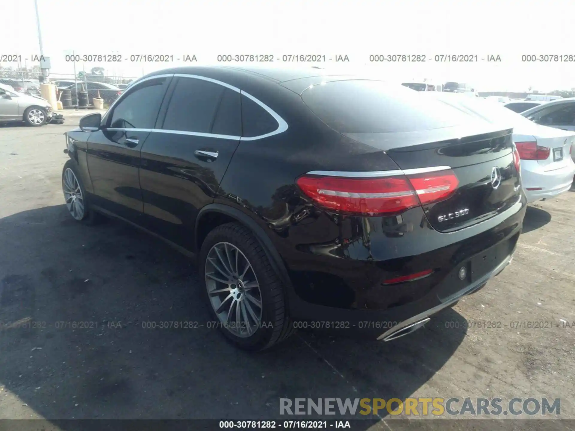 3 Photograph of a damaged car WDC0J4KB7KF664809 MERCEDES-BENZ GLC 2019