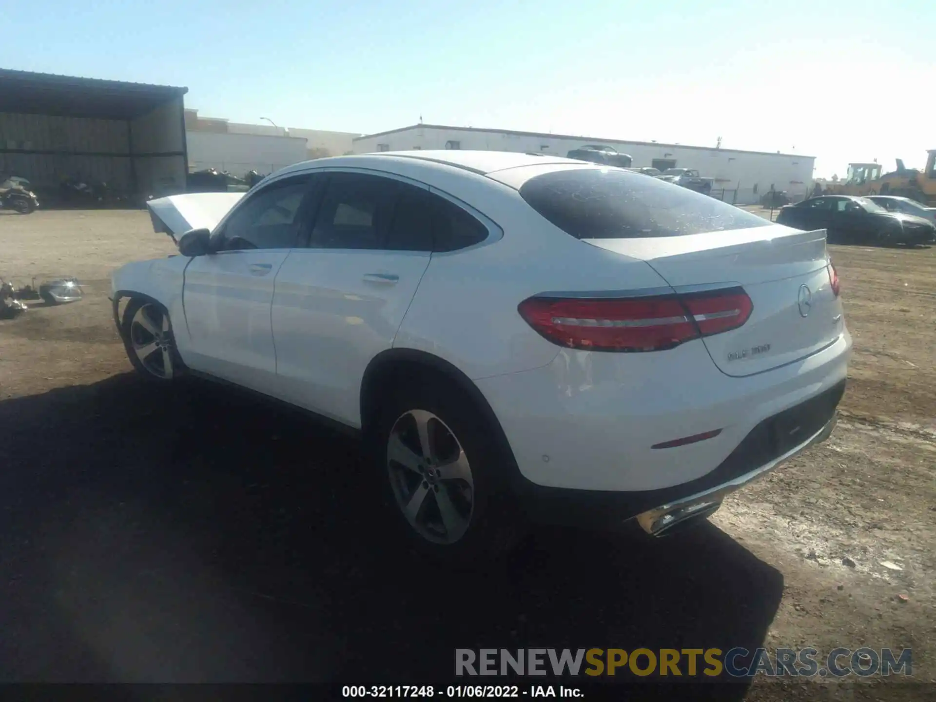 3 Photograph of a damaged car WDC0J4KB9KF581785 MERCEDES-BENZ GLC 2019