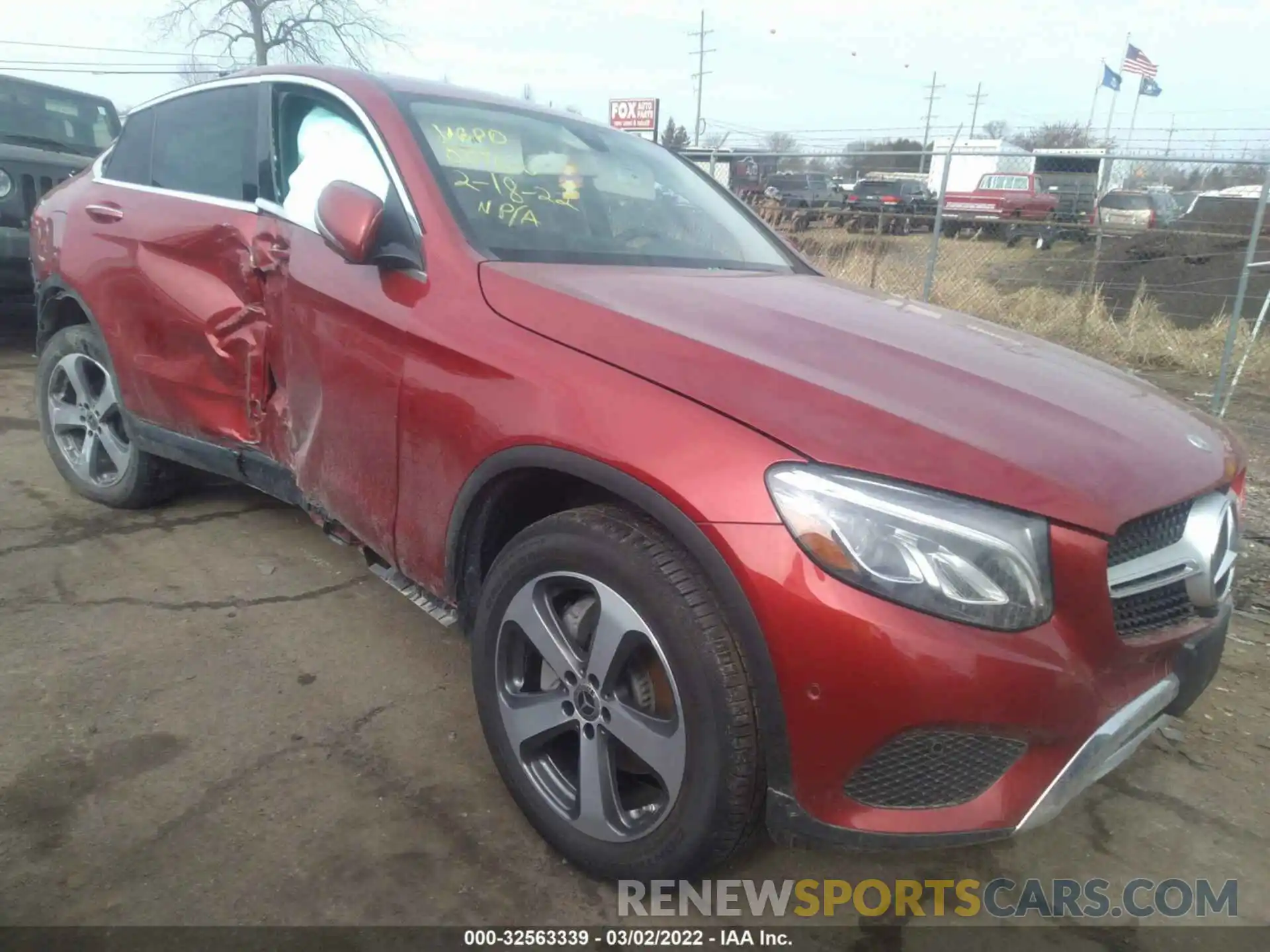 1 Photograph of a damaged car WDC0J4KB9KF660096 MERCEDES-BENZ GLC 2019