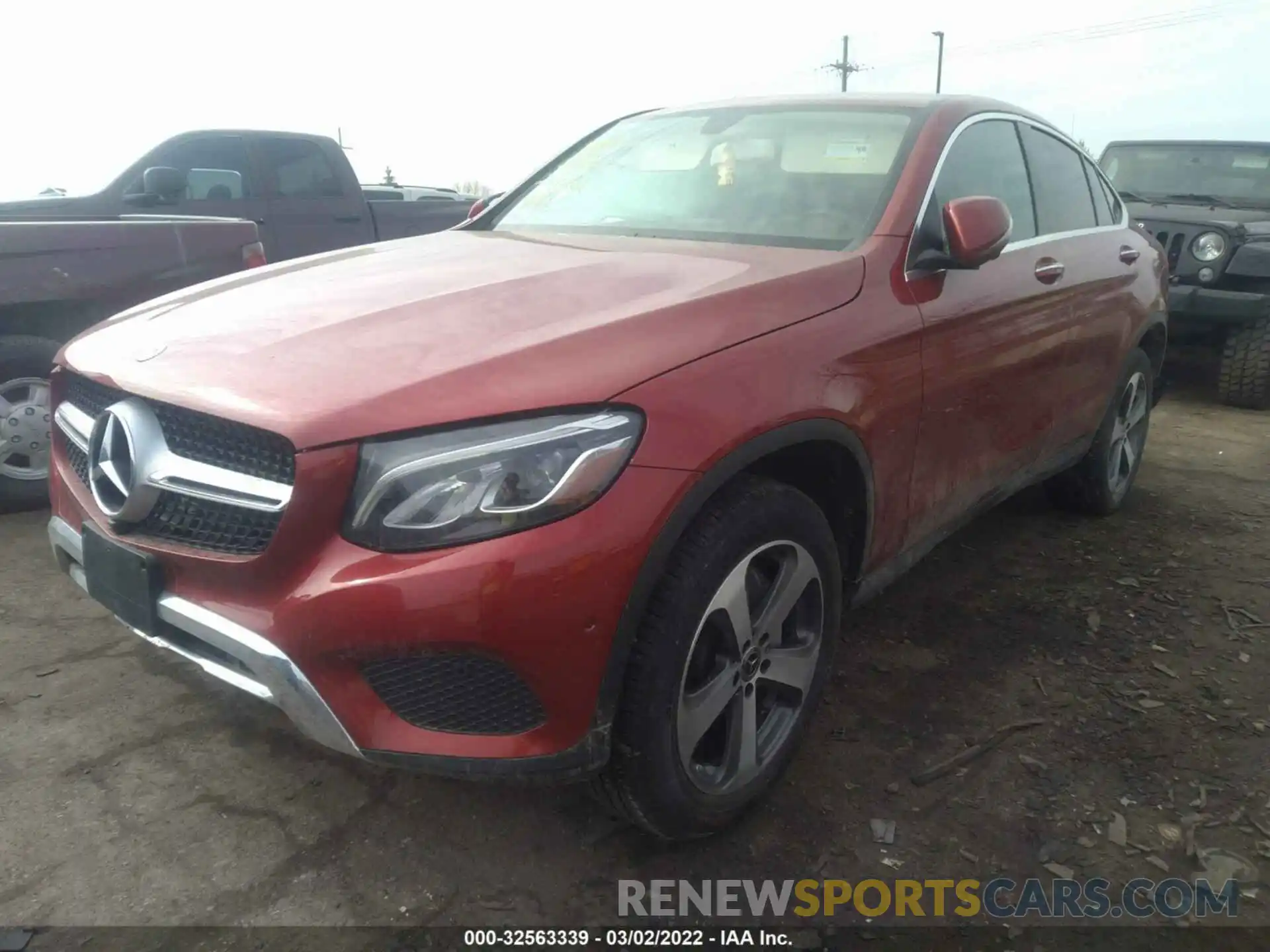 2 Photograph of a damaged car WDC0J4KB9KF660096 MERCEDES-BENZ GLC 2019