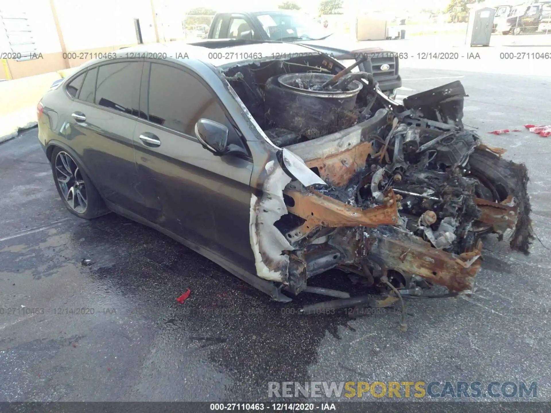 1 Photograph of a damaged car WDC0J6EB4KF550936 MERCEDES-BENZ GLC 2019