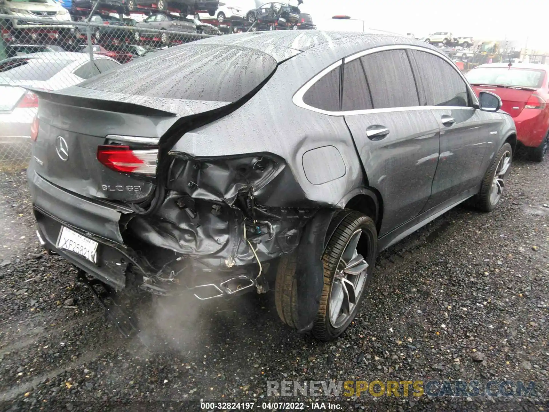 4 Photograph of a damaged car WDC0J8JBXKF526819 MERCEDES-BENZ GLC 2019