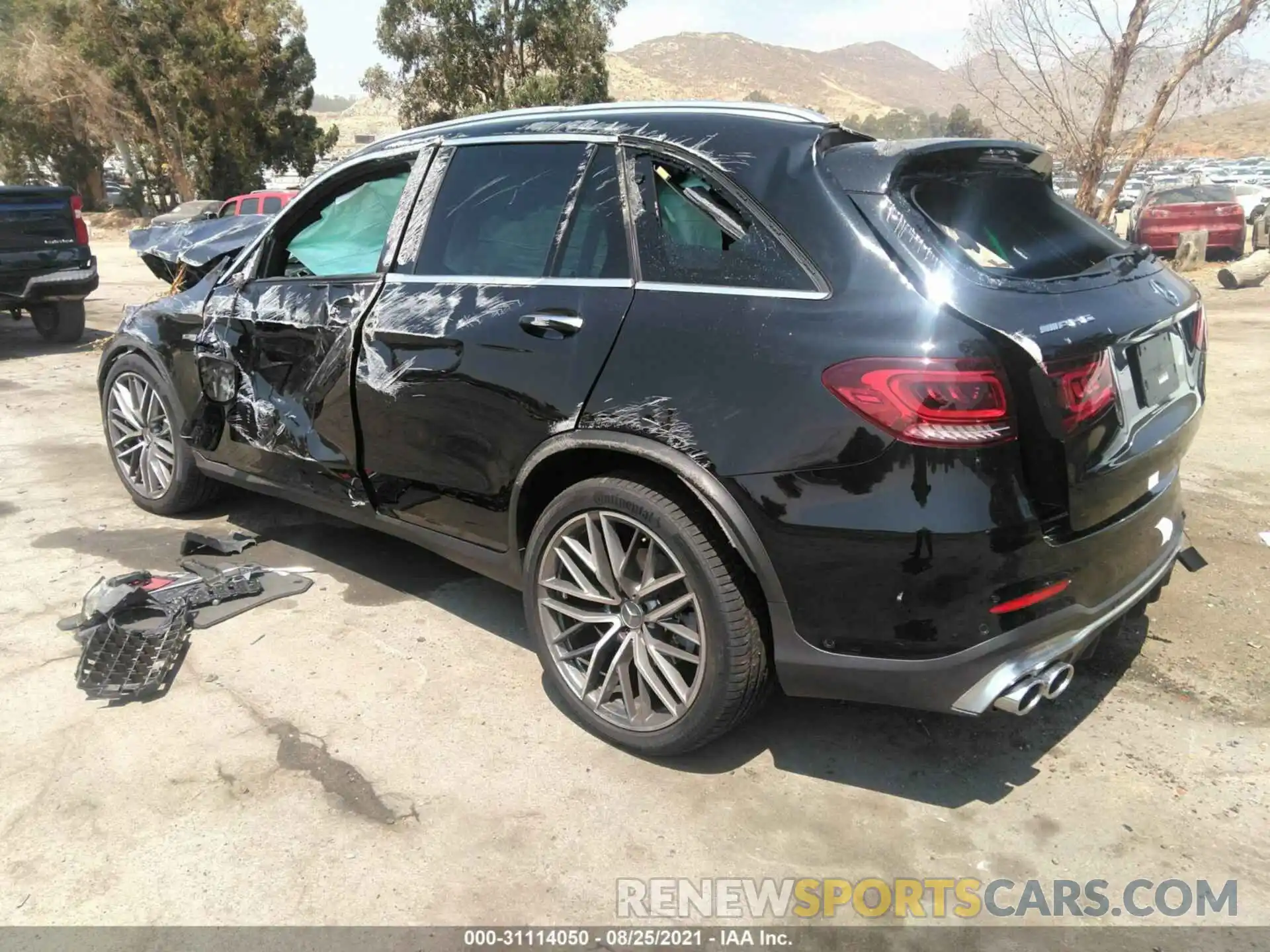 3 Photograph of a damaged car W1N0G6EB1LF785695 MERCEDES-BENZ GLC 2020