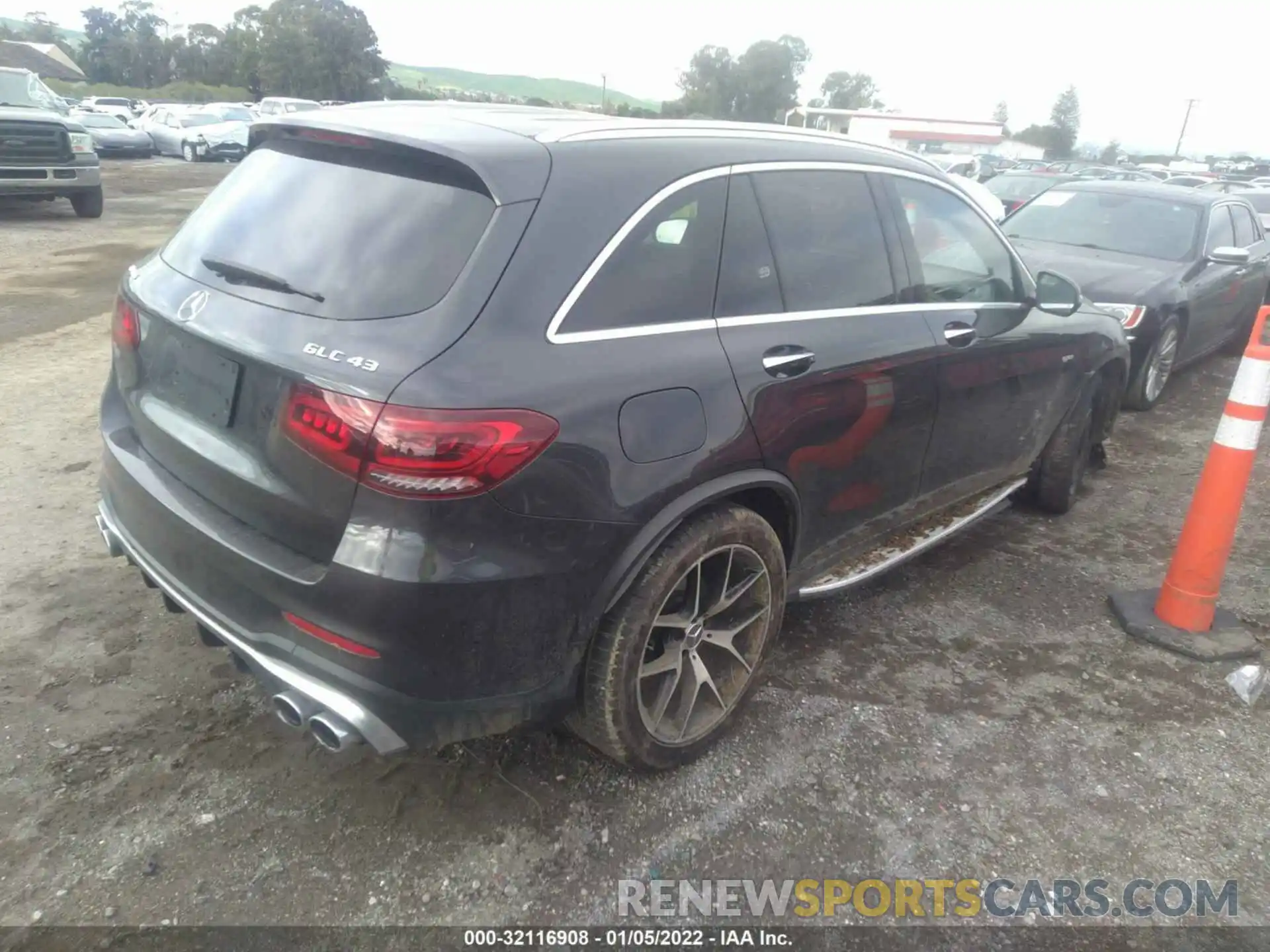 4 Фотография поврежденного автомобиля W1N0G6EB6LF774918 MERCEDES-BENZ GLC 2020