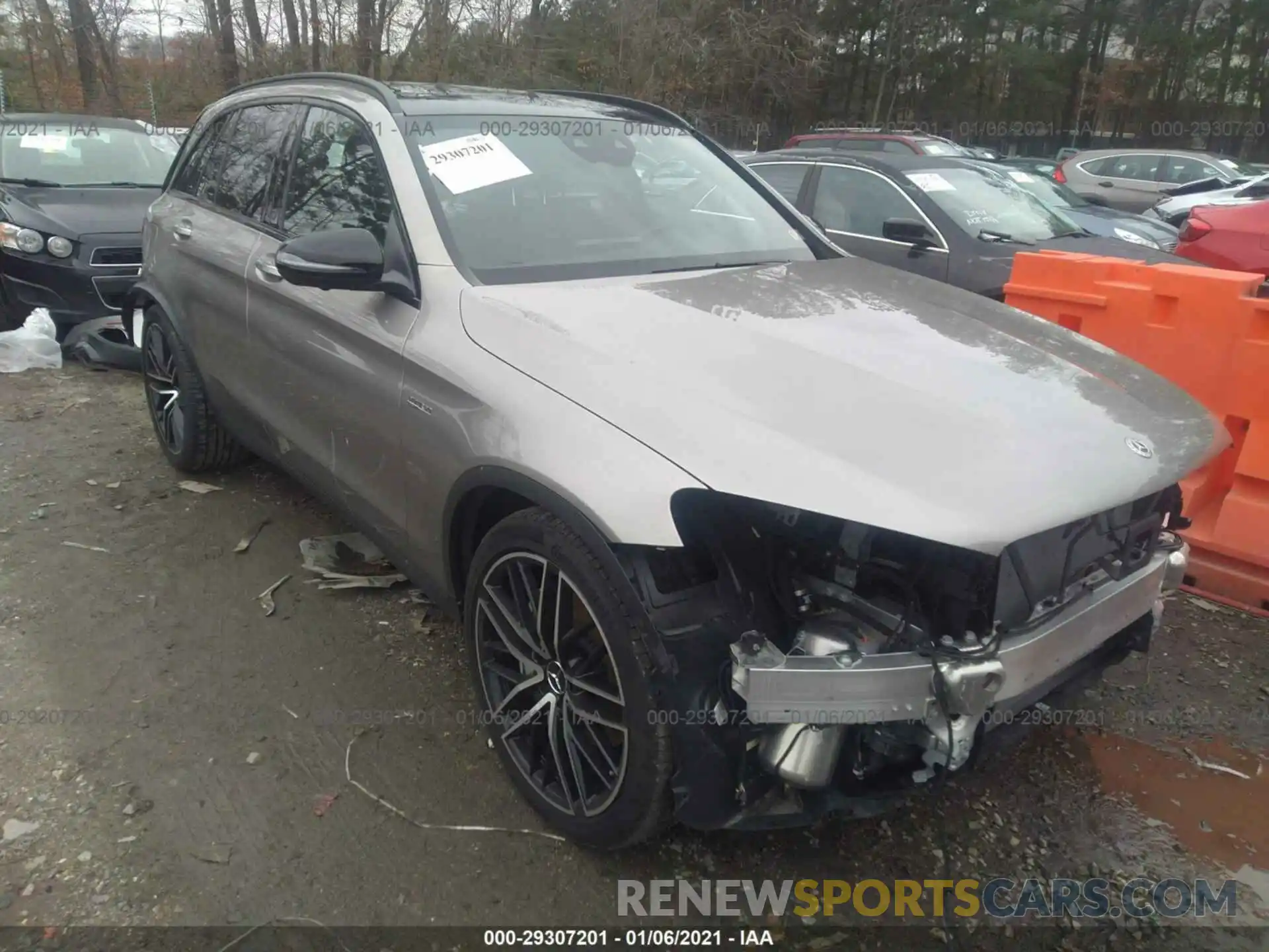 1 Photograph of a damaged car W1N0G6EB9LF768109 MERCEDES-BENZ GLC 2020