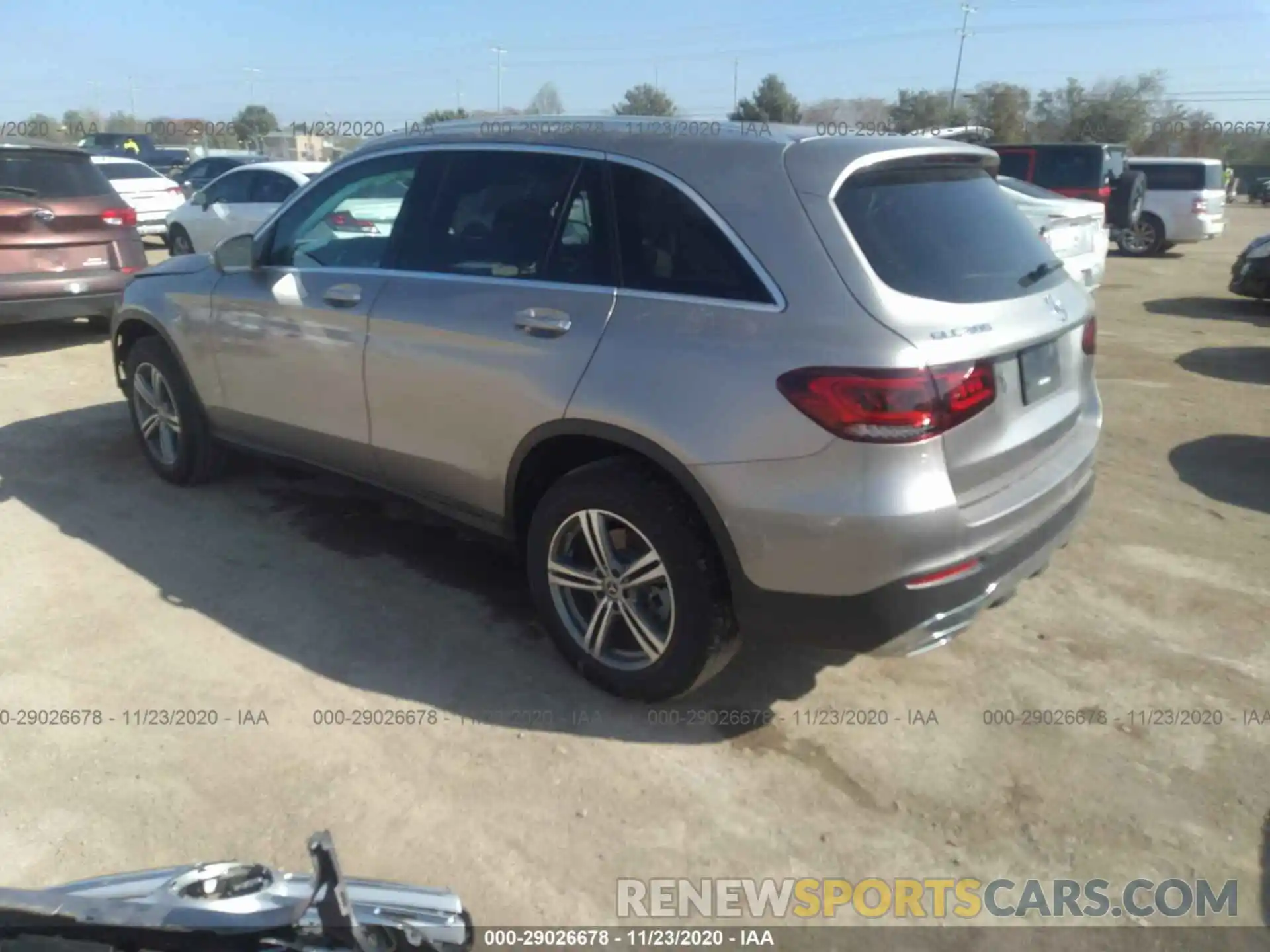 3 Photograph of a damaged car W1N0G8DB0LF789668 MERCEDES-BENZ GLC 2020