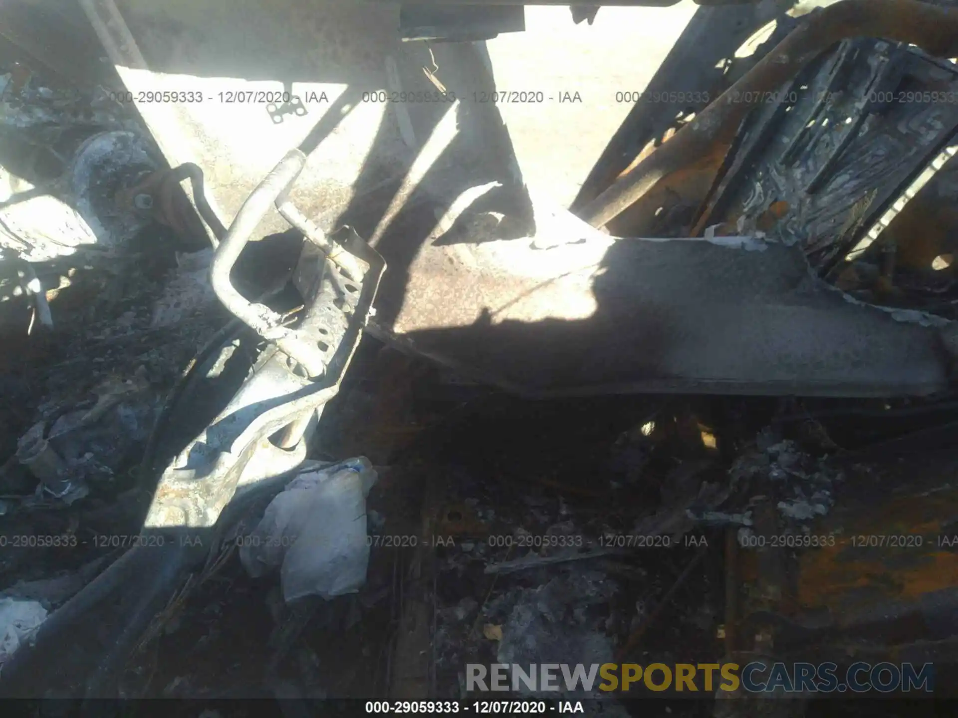 8 Photograph of a damaged car W1N0G8DB1LF805117 MERCEDES-BENZ GLC 2020