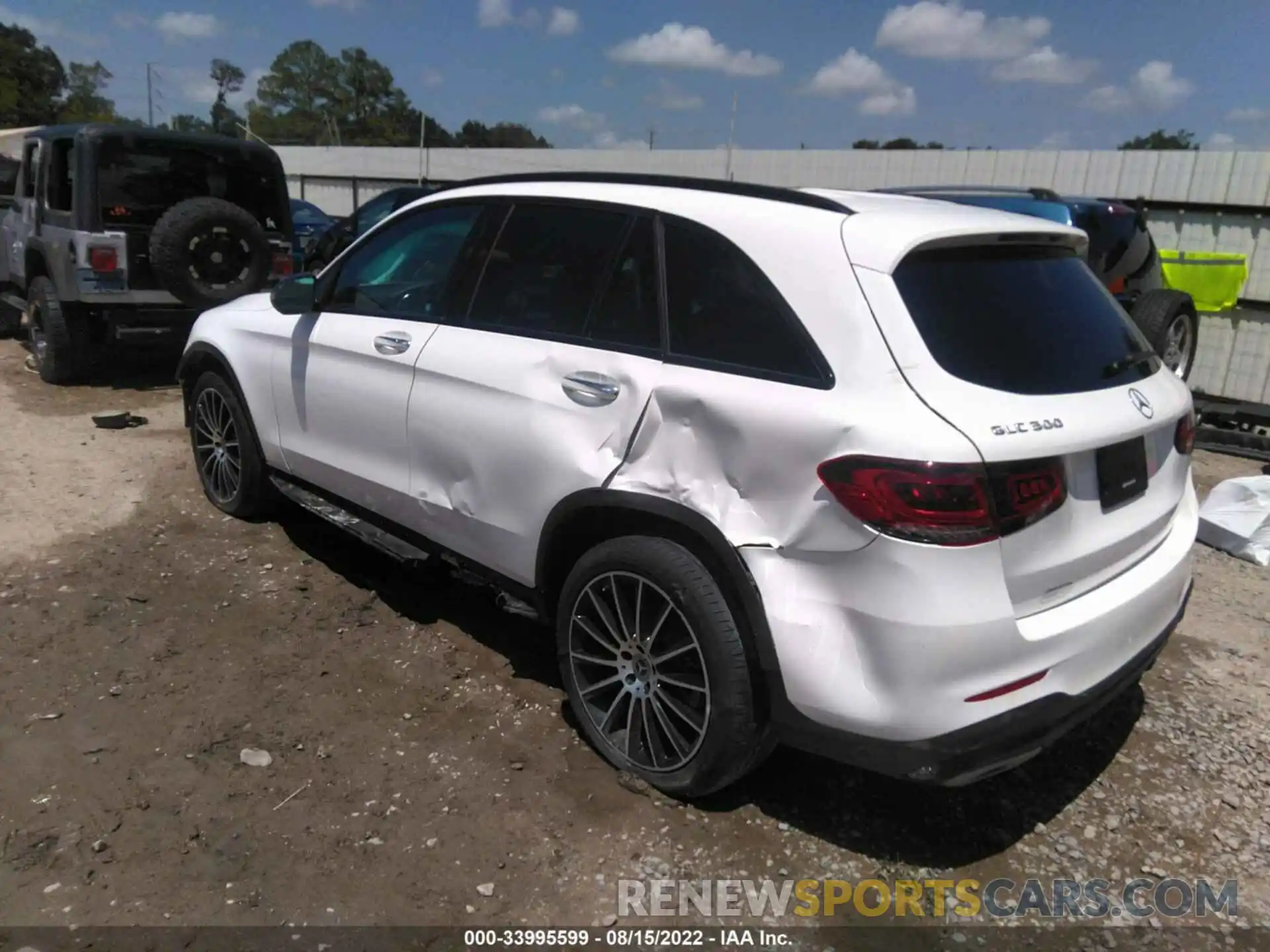 3 Photograph of a damaged car W1N0G8DB2LF763833 MERCEDES-BENZ GLC 2020