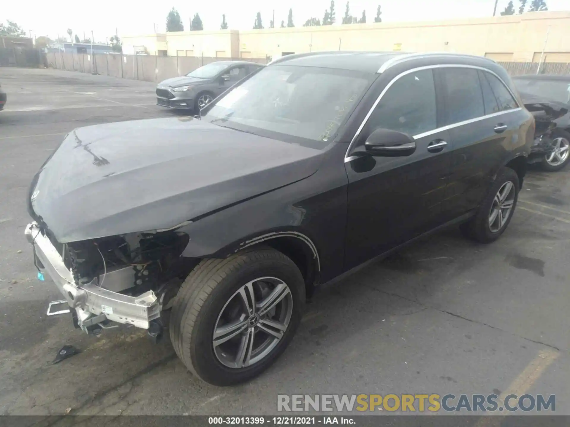 2 Photograph of a damaged car W1N0G8DB2LF807023 MERCEDES-BENZ GLC 2020