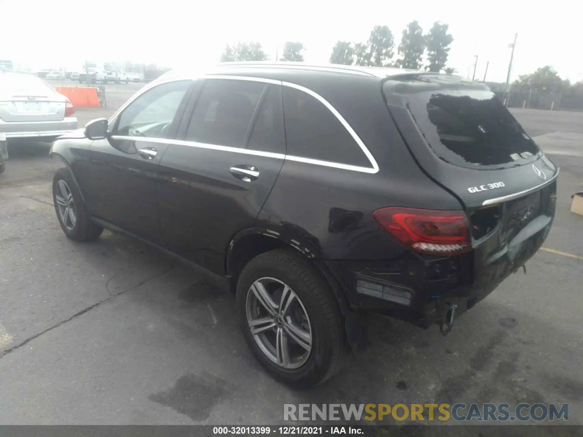 3 Фотография поврежденного автомобиля W1N0G8DB2LF807023 MERCEDES-BENZ GLC 2020