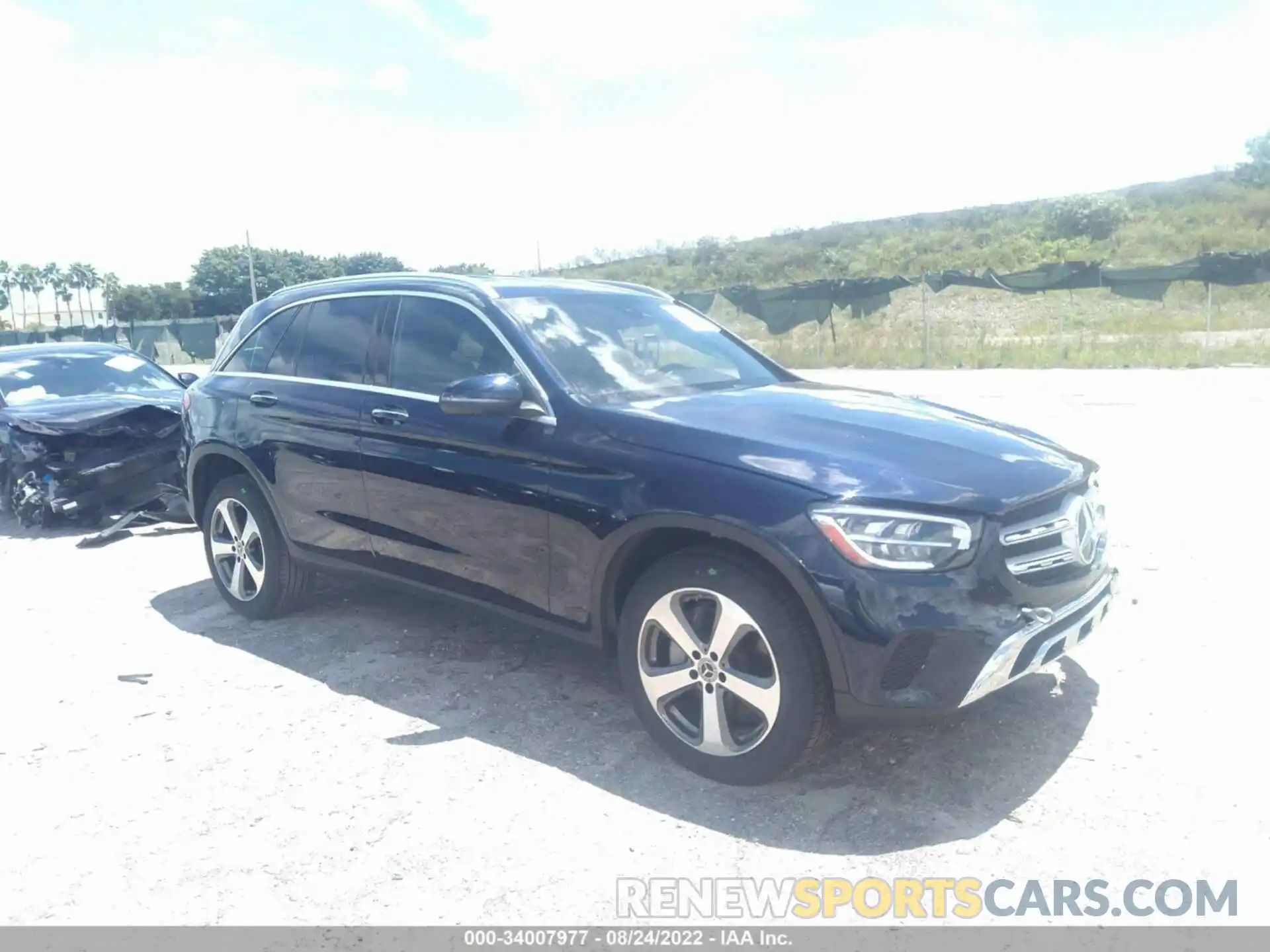 1 Photograph of a damaged car W1N0G8DB2LF837610 MERCEDES-BENZ GLC 2020