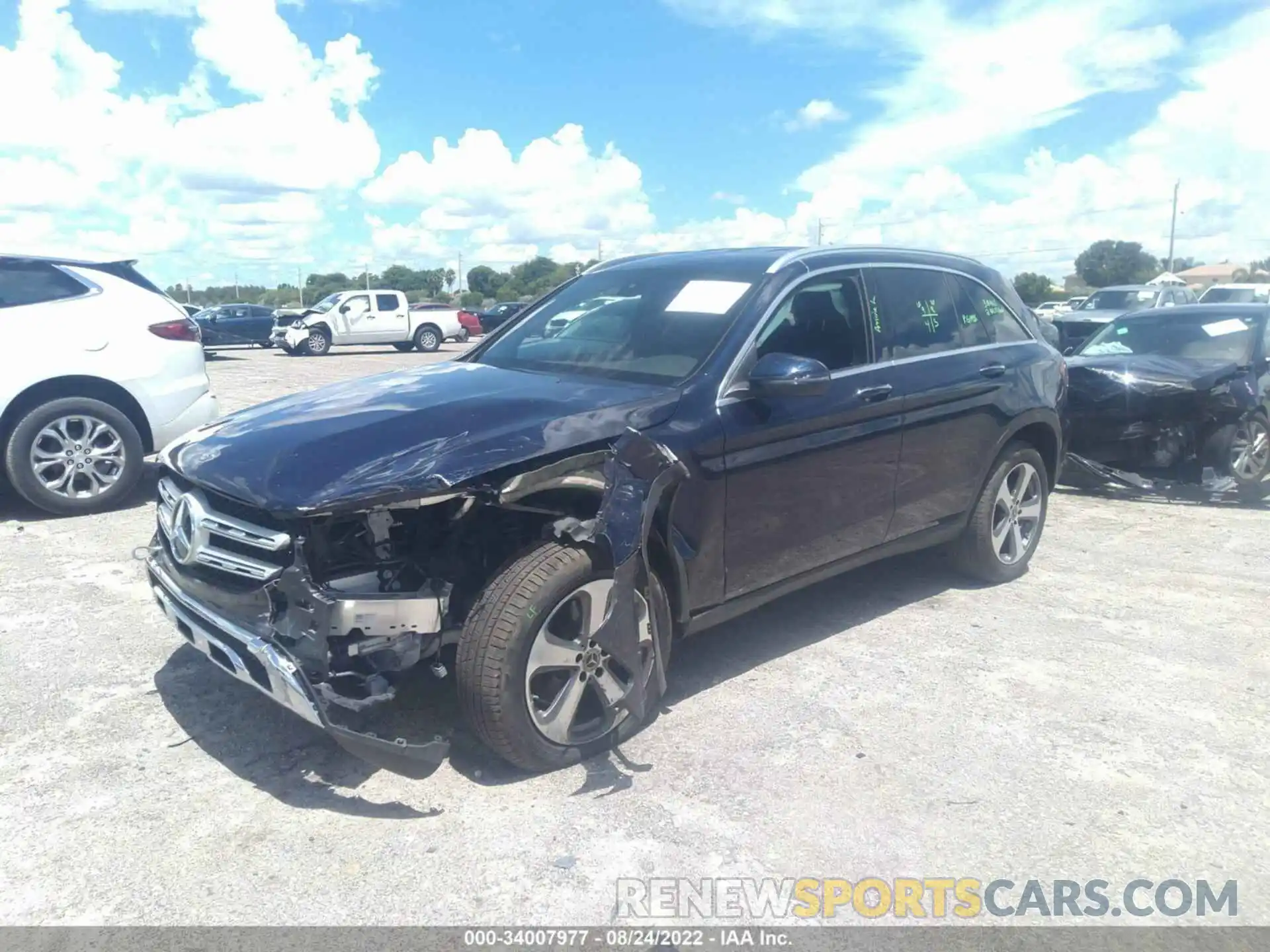 2 Photograph of a damaged car W1N0G8DB2LF837610 MERCEDES-BENZ GLC 2020