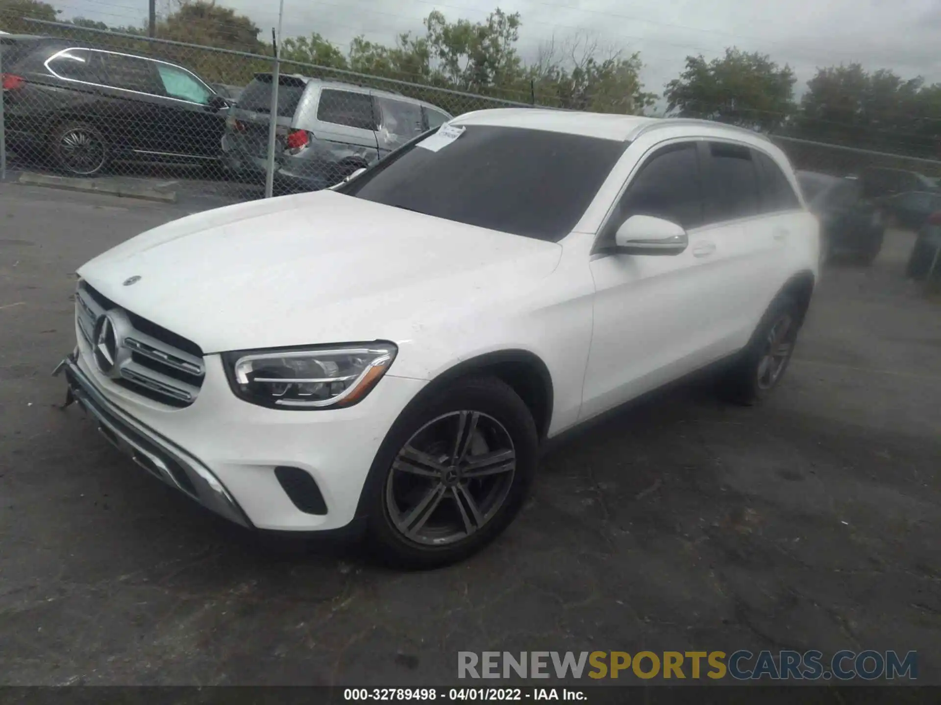 2 Фотография поврежденного автомобиля W1N0G8DB2LV261264 MERCEDES-BENZ GLC 2020