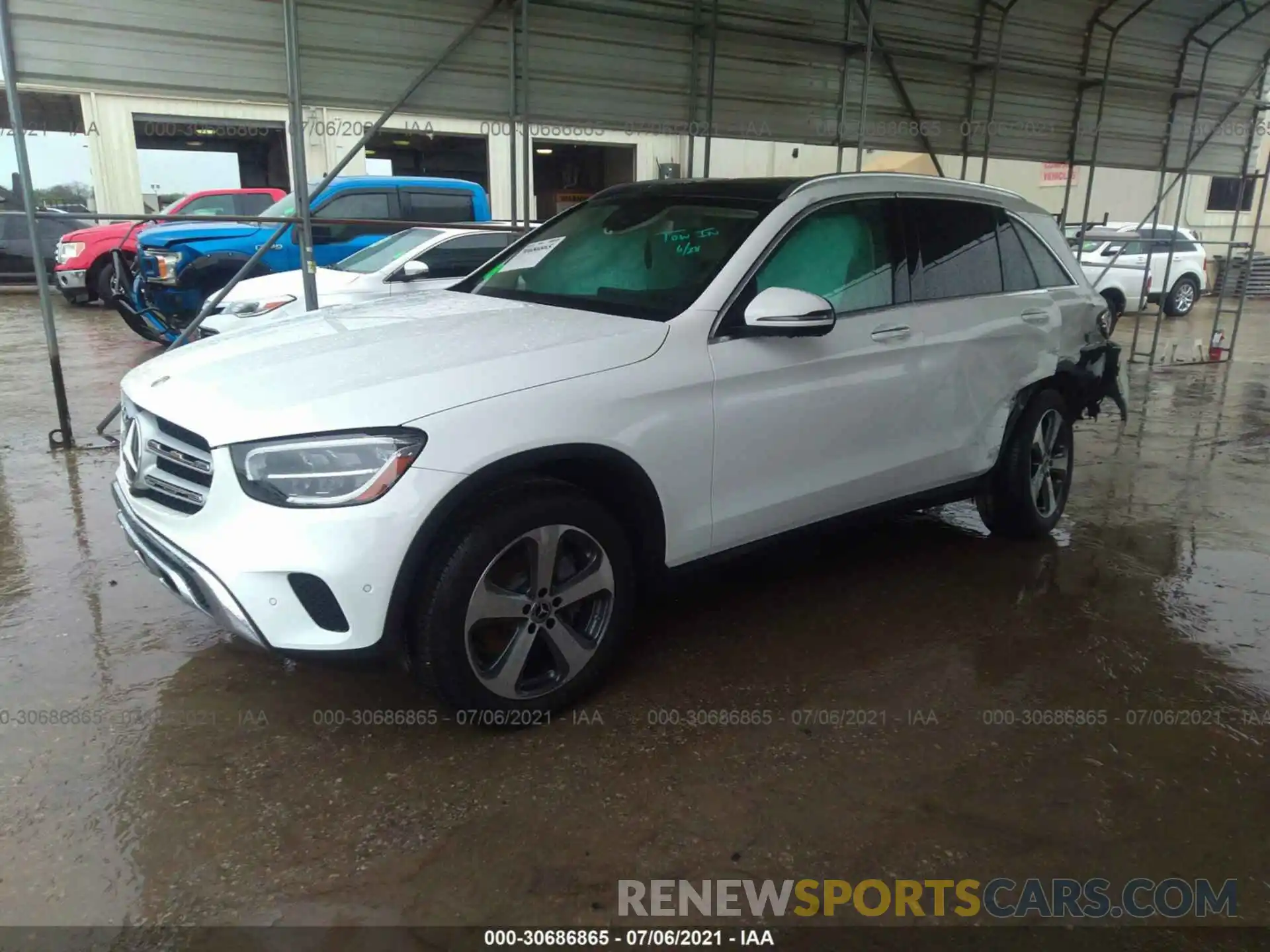 2 Фотография поврежденного автомобиля W1N0G8DB3LF798381 MERCEDES-BENZ GLC 2020