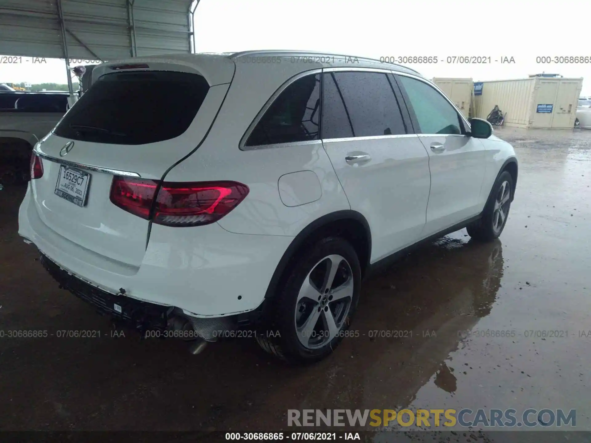 4 Фотография поврежденного автомобиля W1N0G8DB3LF798381 MERCEDES-BENZ GLC 2020