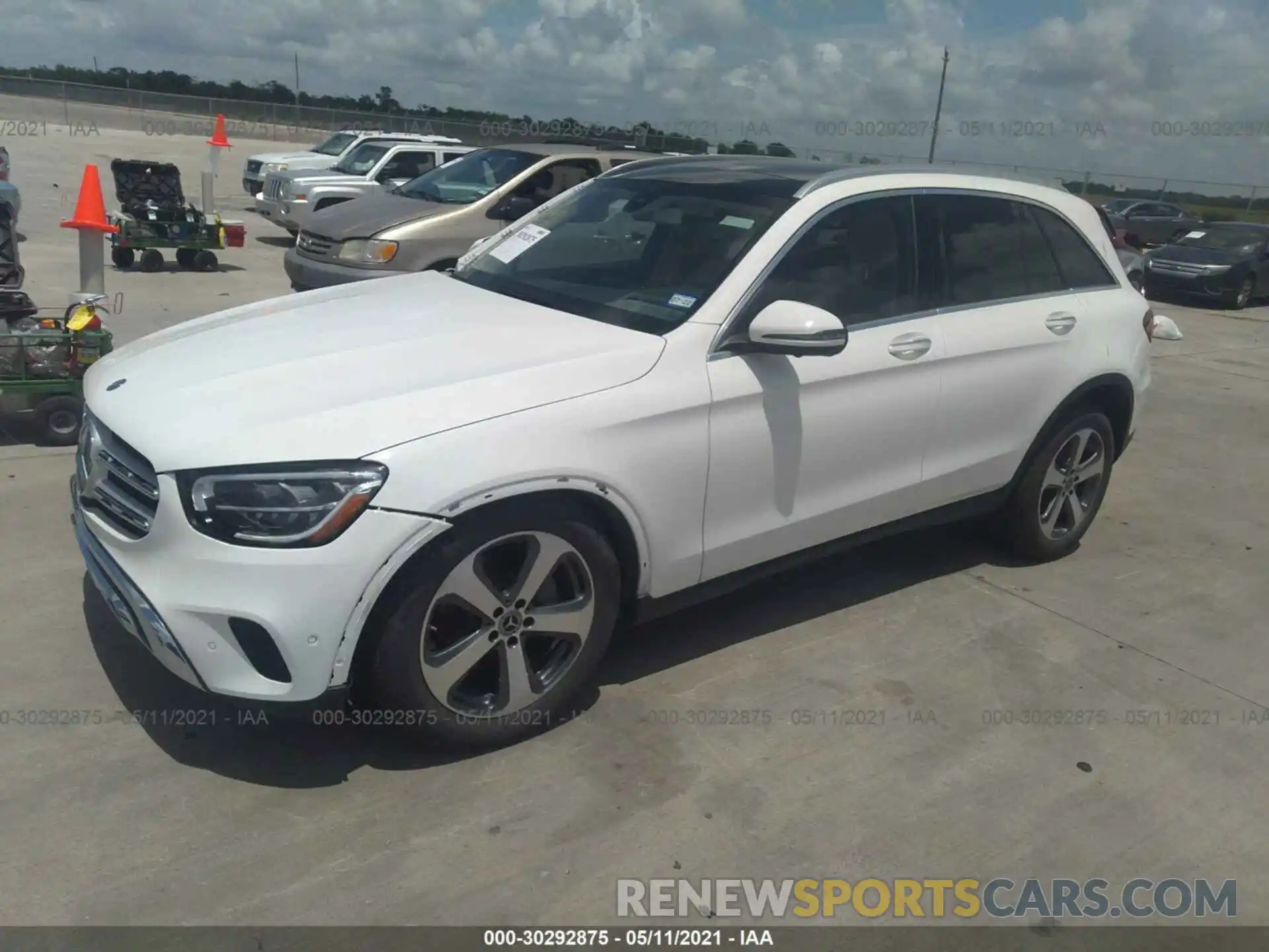 2 Photograph of a damaged car W1N0G8DB3LF838006 MERCEDES-BENZ GLC 2020