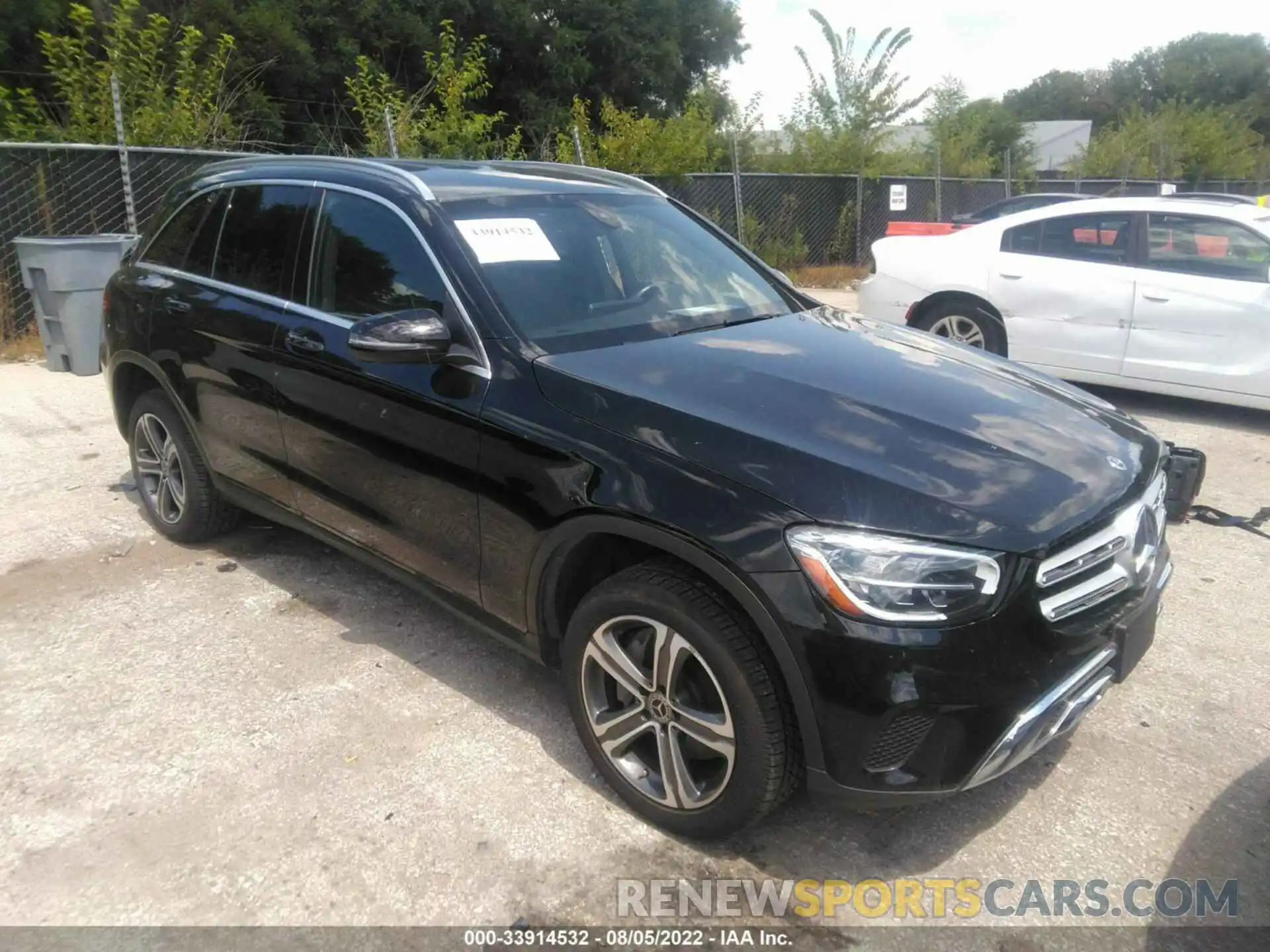 1 Фотография поврежденного автомобиля W1N0G8DB4LF761453 MERCEDES-BENZ GLC 2020