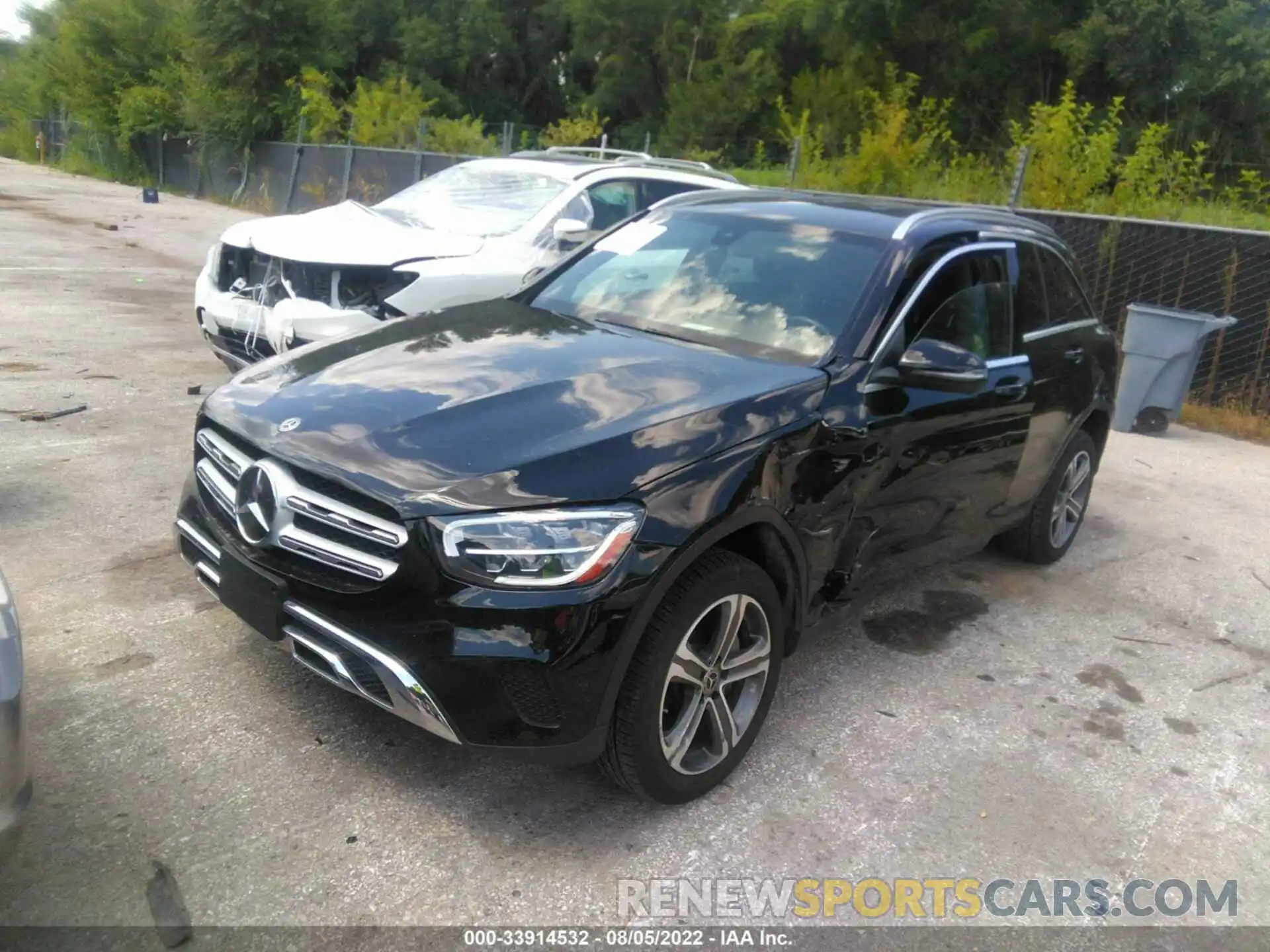 2 Фотография поврежденного автомобиля W1N0G8DB4LF761453 MERCEDES-BENZ GLC 2020