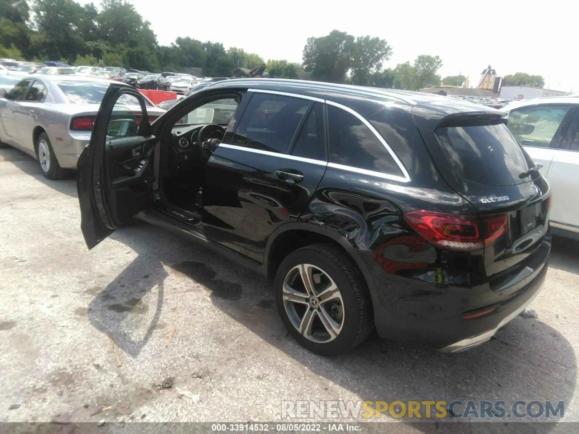 3 Photograph of a damaged car W1N0G8DB4LF761453 MERCEDES-BENZ GLC 2020