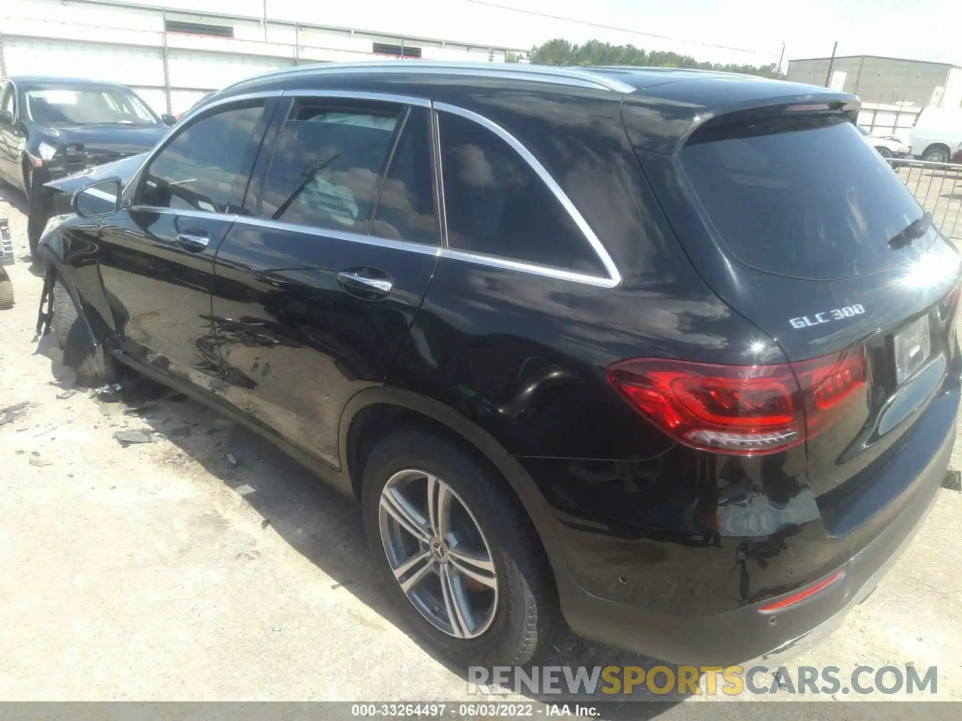 3 Photograph of a damaged car W1N0G8DB4LV262724 MERCEDES-BENZ GLC 2020