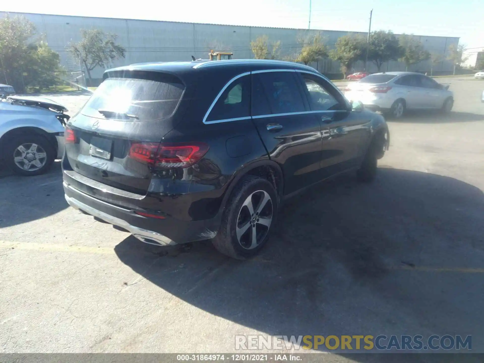 4 Photograph of a damaged car W1N0G8DB5LF785129 MERCEDES-BENZ GLC 2020