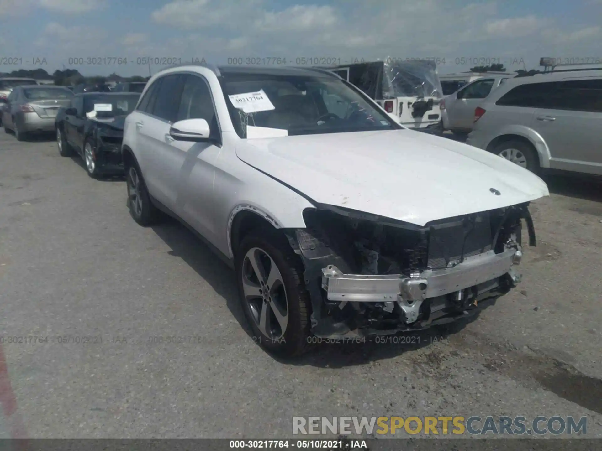 1 Photograph of a damaged car W1N0G8DB7LF773547 MERCEDES-BENZ GLC 2020