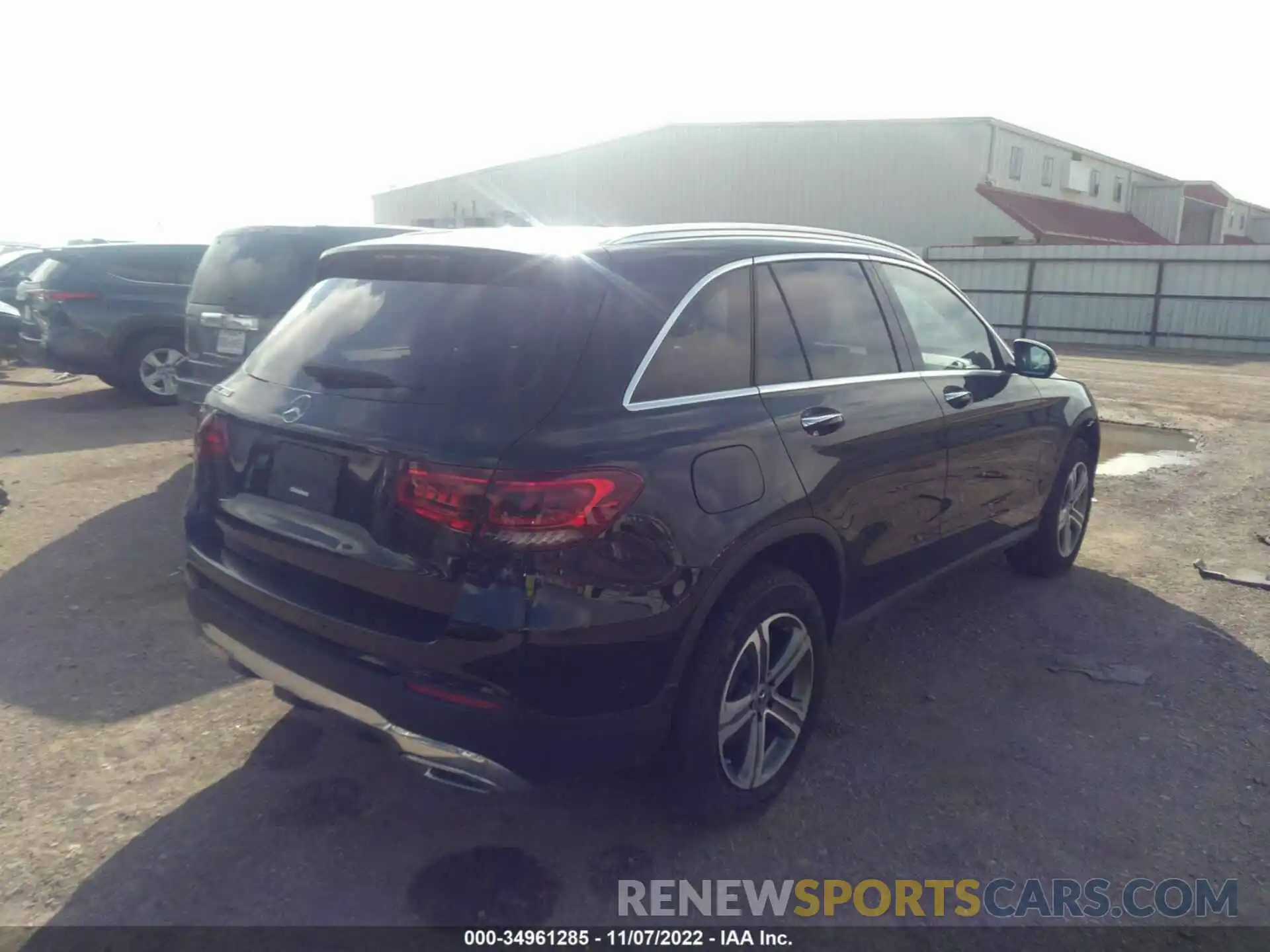 4 Photograph of a damaged car W1N0G8DB8LF807818 MERCEDES-BENZ GLC 2020