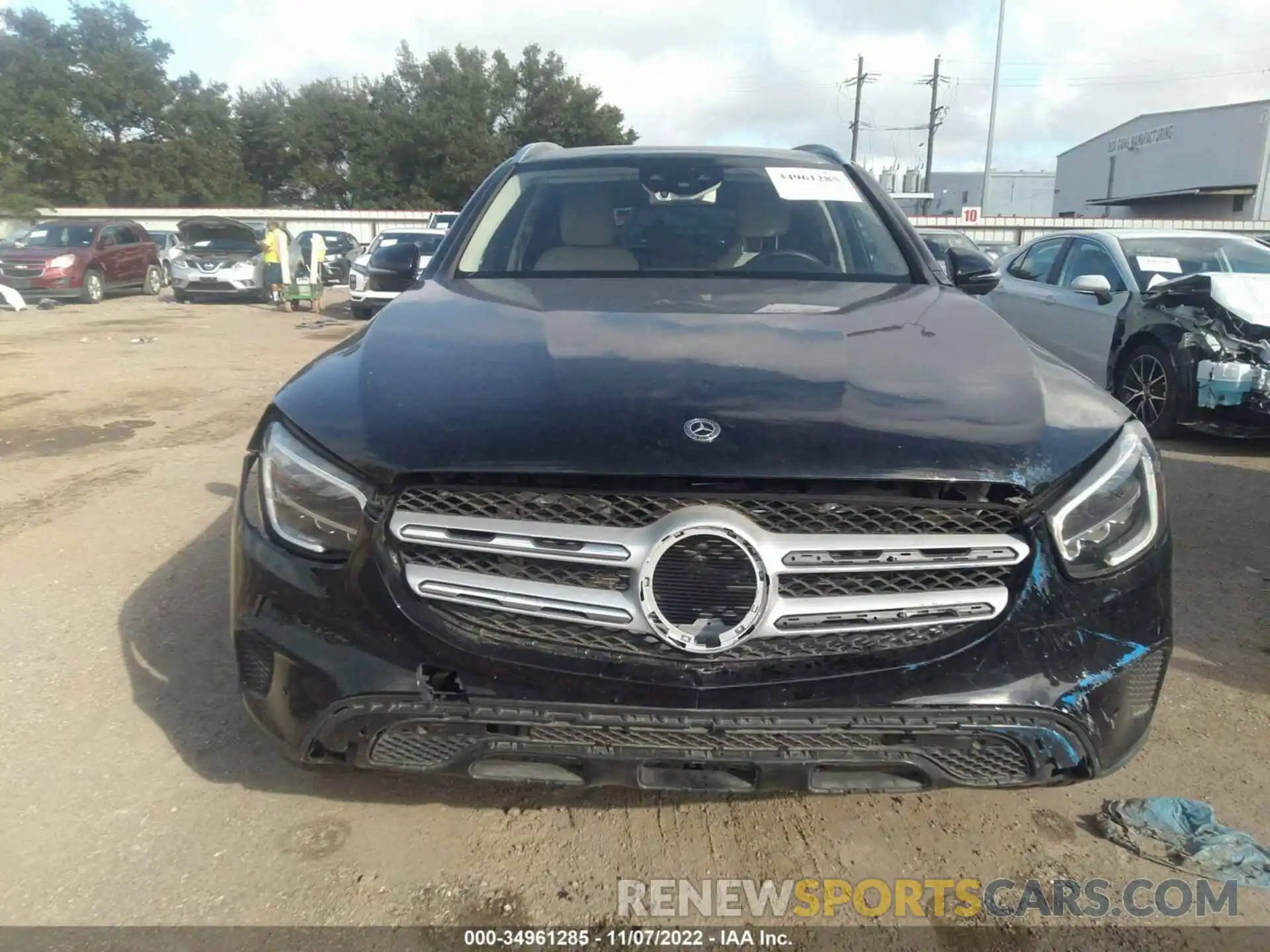 6 Photograph of a damaged car W1N0G8DB8LF807818 MERCEDES-BENZ GLC 2020