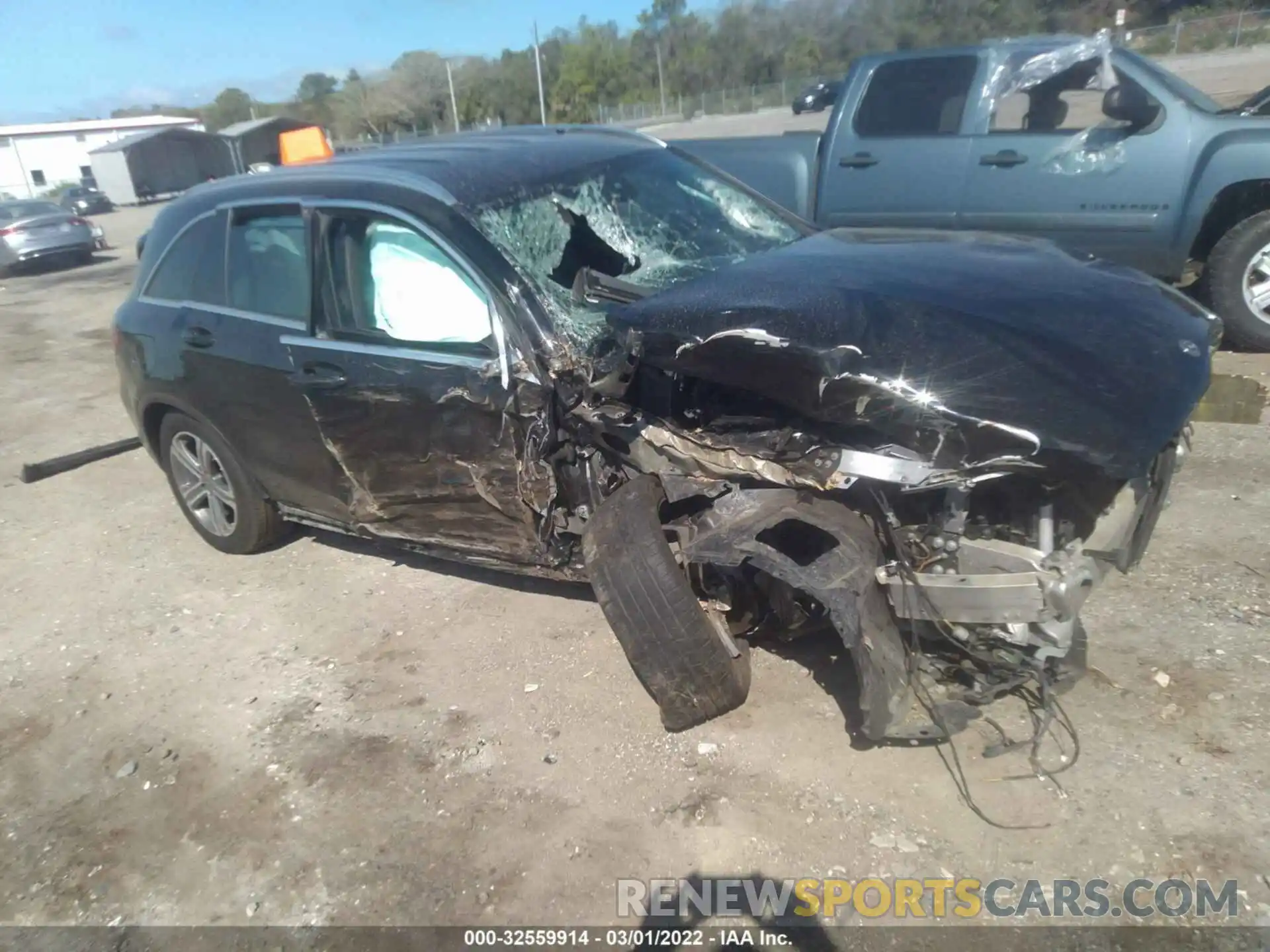 1 Photograph of a damaged car W1N0G8DB9LF764171 MERCEDES-BENZ GLC 2020