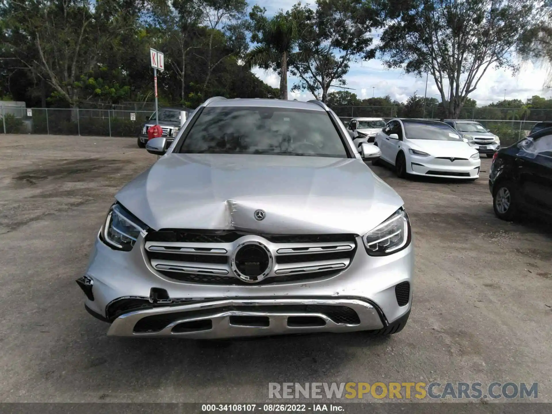 6 Photograph of a damaged car W1N0G8DB9LF789944 MERCEDES-BENZ GLC 2020