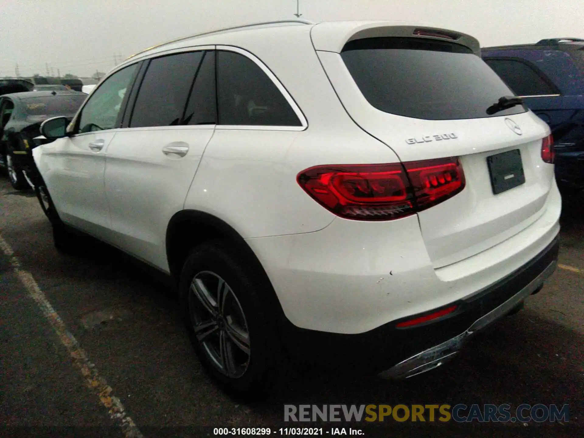 3 Photograph of a damaged car W1N0G8DB9LF812249 MERCEDES-BENZ GLC 2020