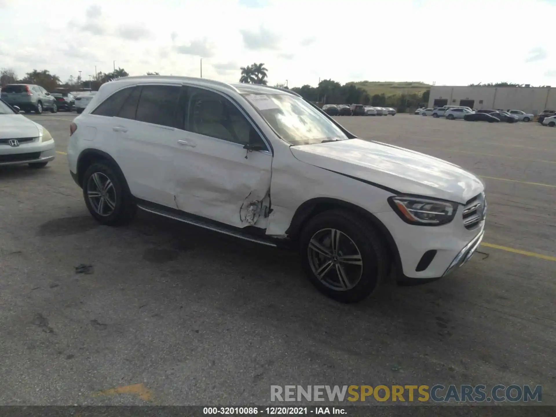 1 Photograph of a damaged car W1N0G8DB9LF854226 MERCEDES-BENZ GLC 2020