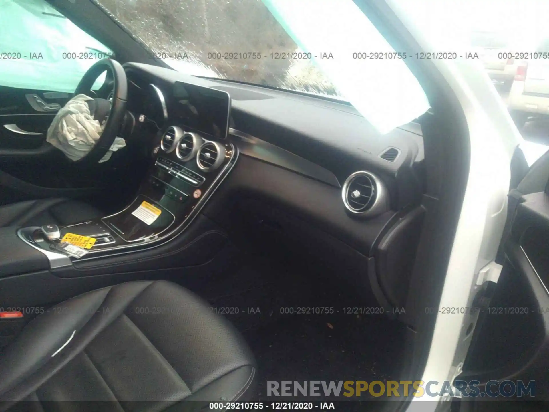 5 Фотография поврежденного автомобиля W1N0G8DBXLF781609 MERCEDES-BENZ GLC 2020