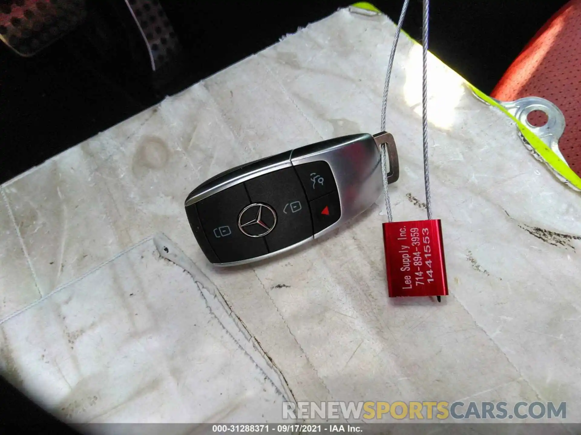 11 Photograph of a damaged car W1N0G8DBXLF860813 MERCEDES-BENZ GLC 2020