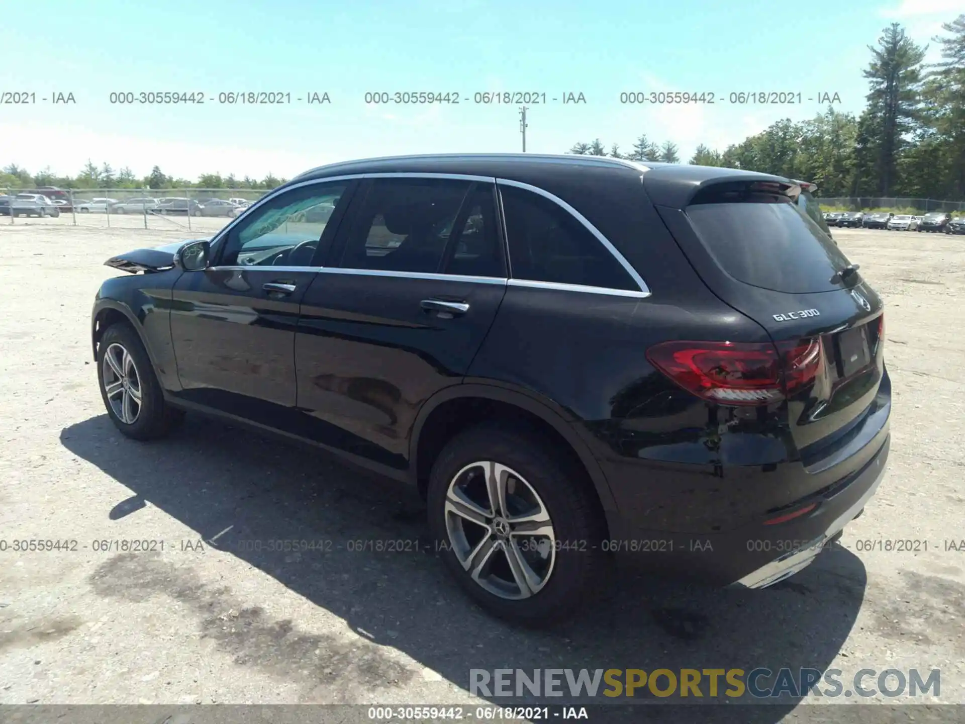 3 Photograph of a damaged car W1N0G8EB0LF804829 MERCEDES-BENZ GLC 2020