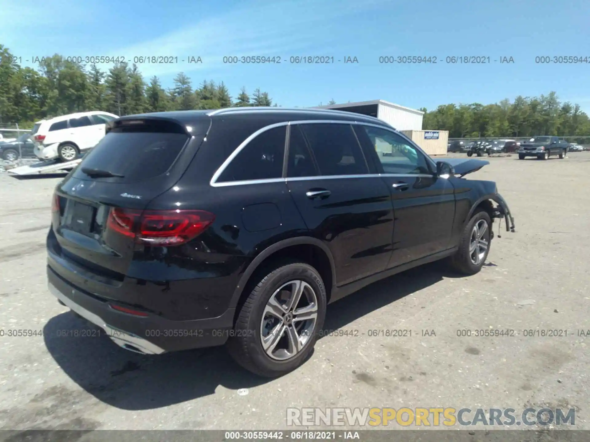 4 Photograph of a damaged car W1N0G8EB0LF804829 MERCEDES-BENZ GLC 2020