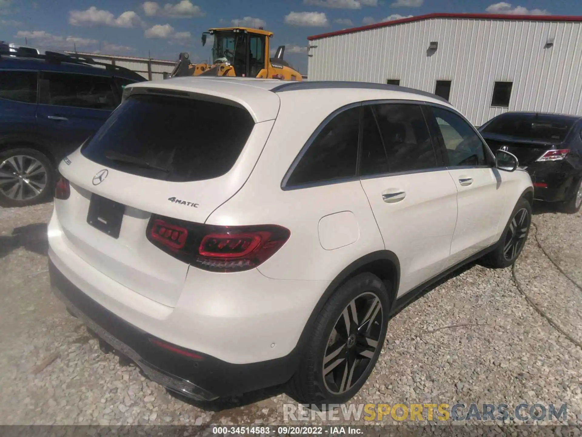 4 Photograph of a damaged car W1N0G8EB0LF820545 MERCEDES-BENZ GLC 2020