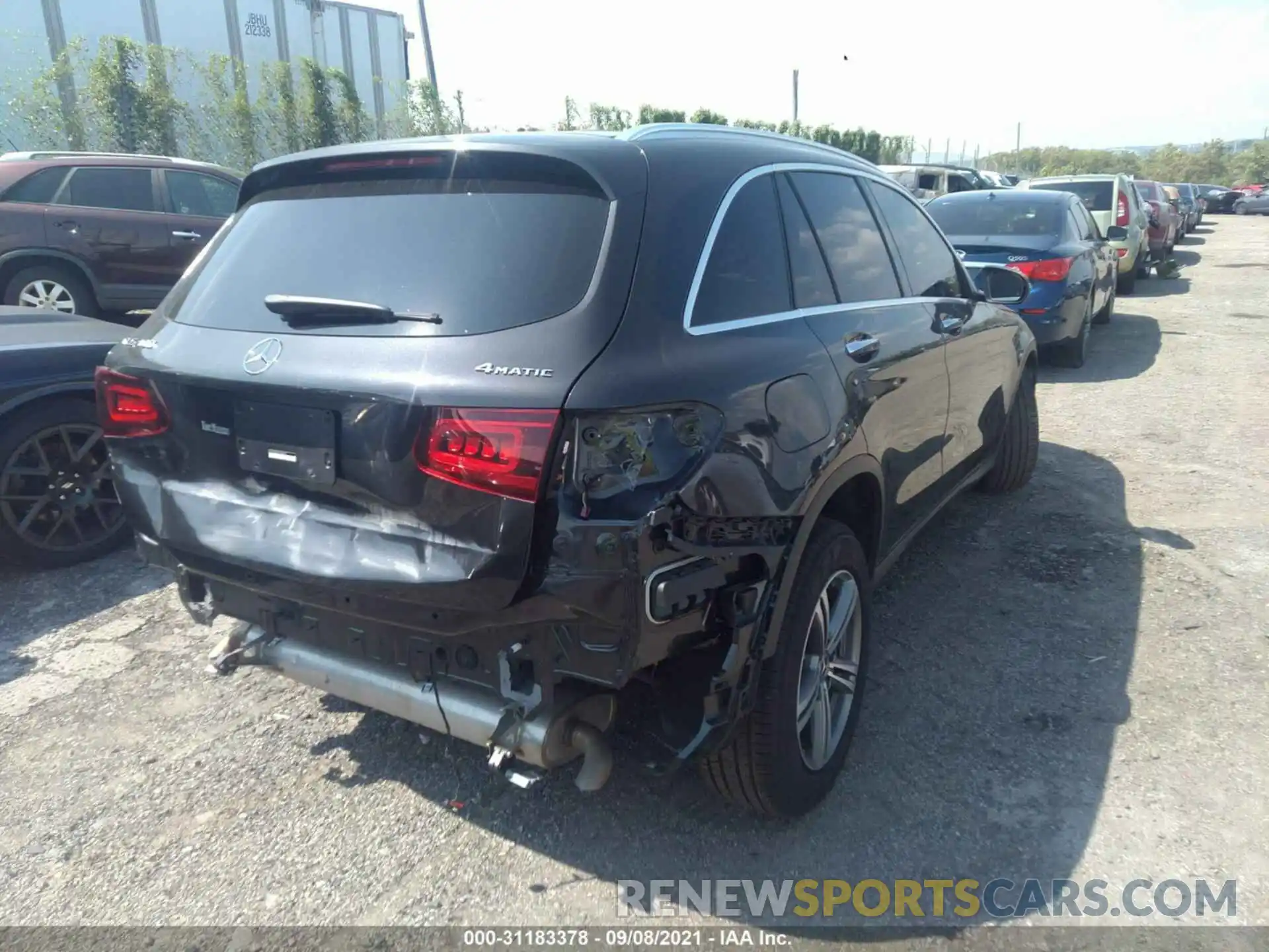 4 Photograph of a damaged car W1N0G8EB0LF830430 MERCEDES-BENZ GLC 2020