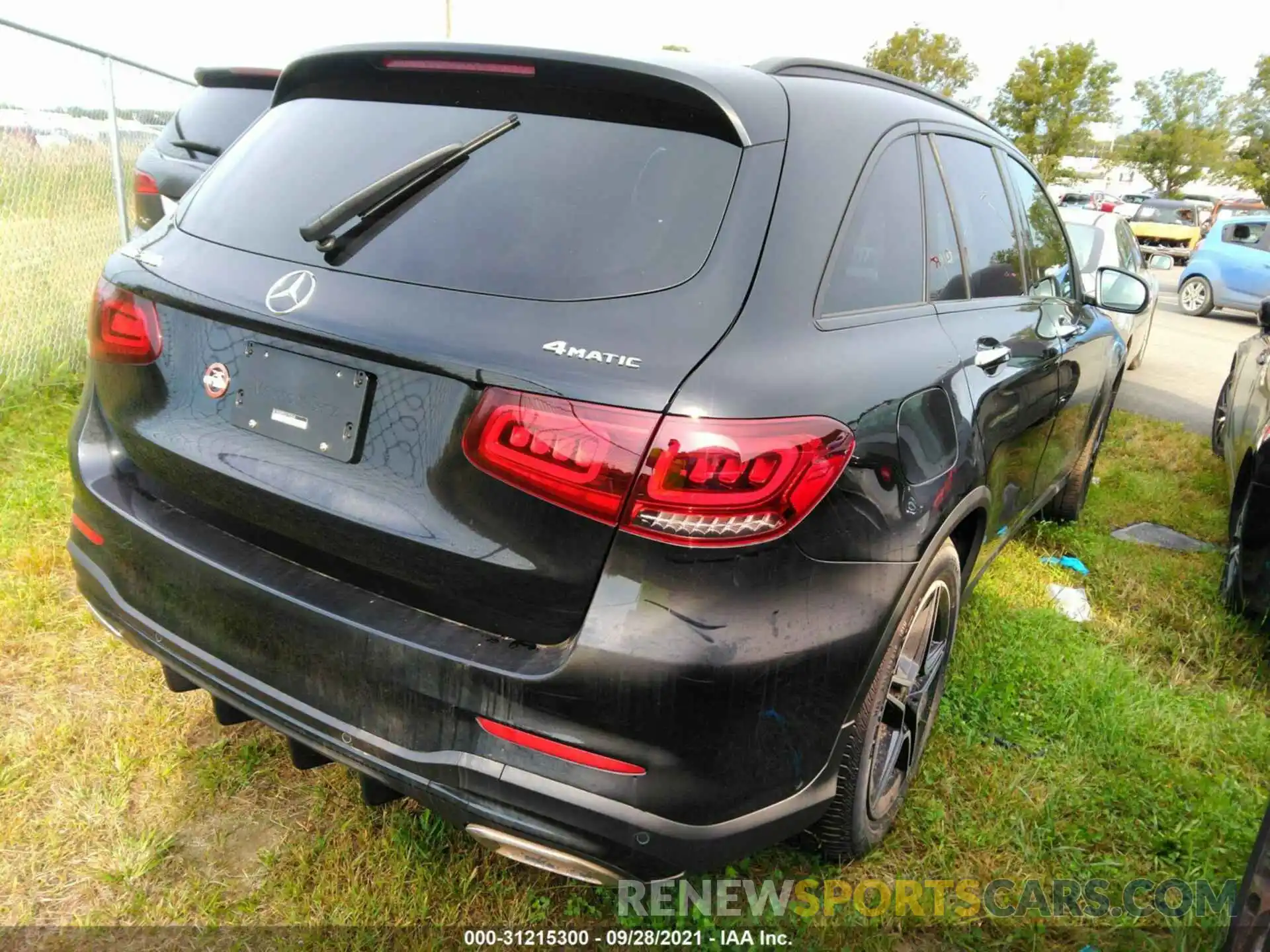 4 Photograph of a damaged car W1N0G8EB1LF793260 MERCEDES-BENZ GLC 2020