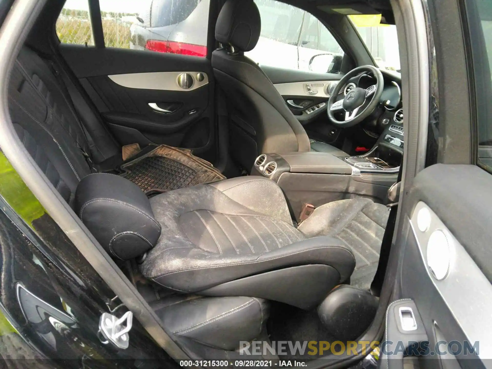 8 Photograph of a damaged car W1N0G8EB1LF793260 MERCEDES-BENZ GLC 2020