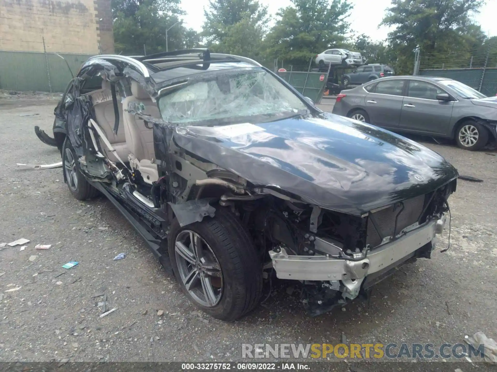 1 Photograph of a damaged car W1N0G8EB1LF804211 MERCEDES-BENZ GLC 2020