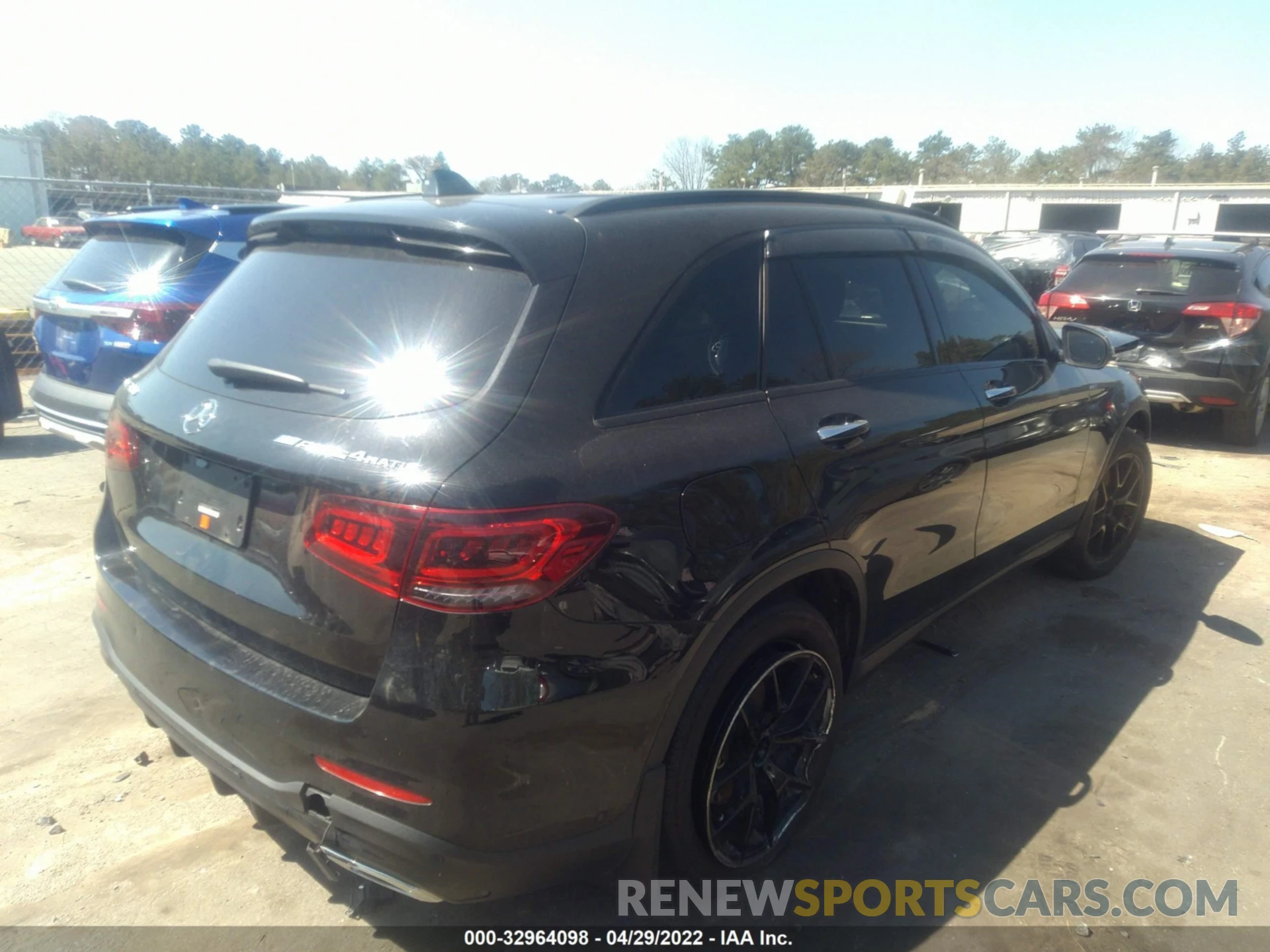 4 Photograph of a damaged car W1N0G8EB2LF774653 MERCEDES-BENZ GLC 2020