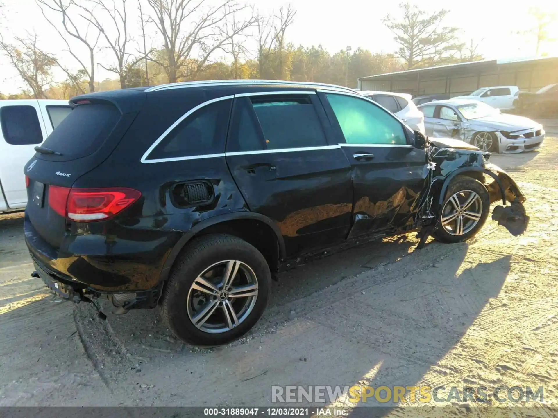 4 Photograph of a damaged car W1N0G8EB3LF768067 MERCEDES-BENZ GLC 2020