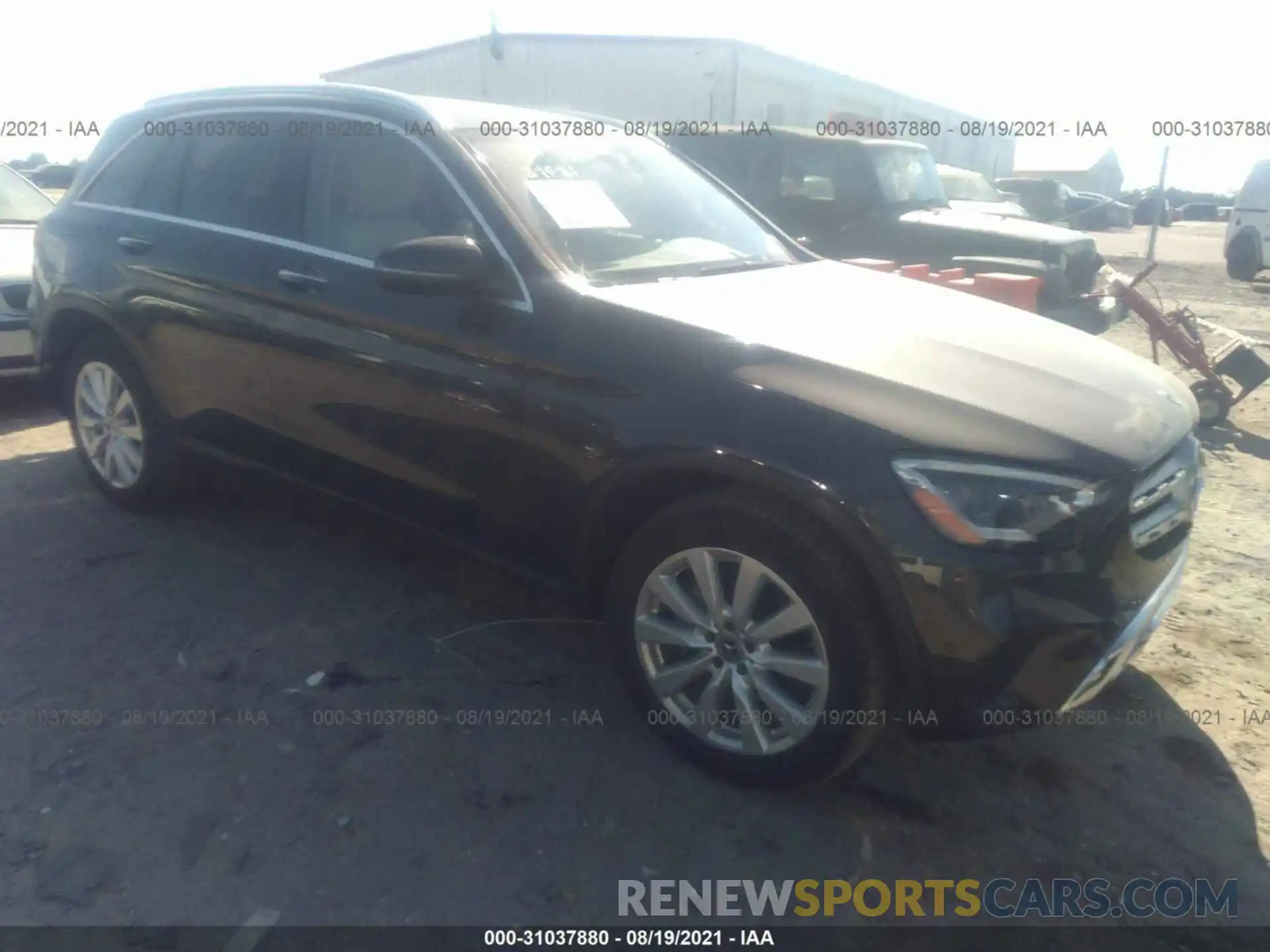 1 Photograph of a damaged car W1N0G8EB4LF758759 MERCEDES-BENZ GLC 2020