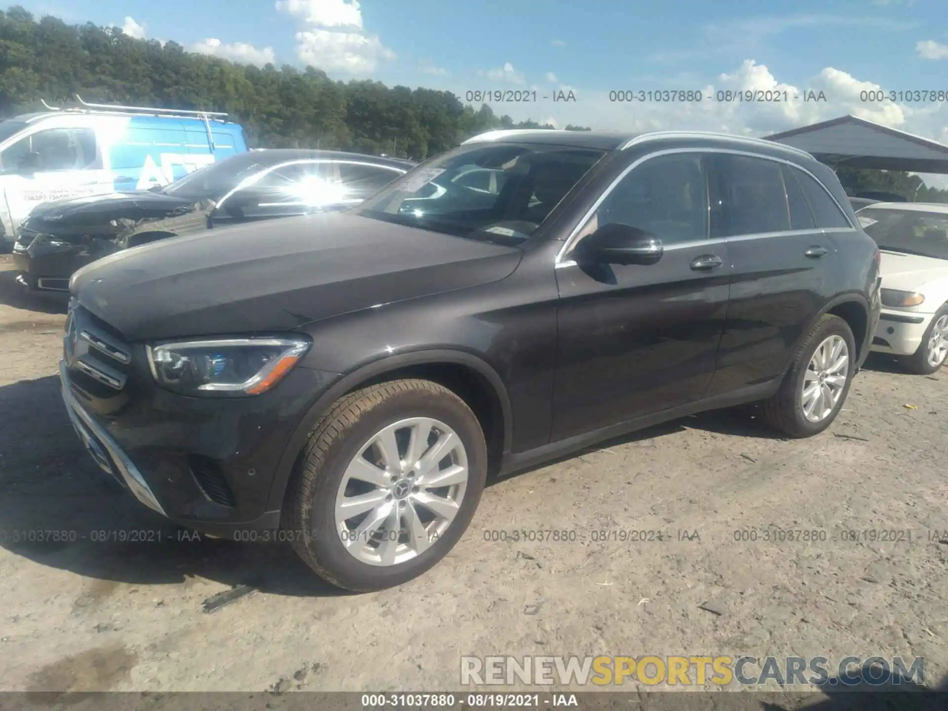 2 Photograph of a damaged car W1N0G8EB4LF758759 MERCEDES-BENZ GLC 2020