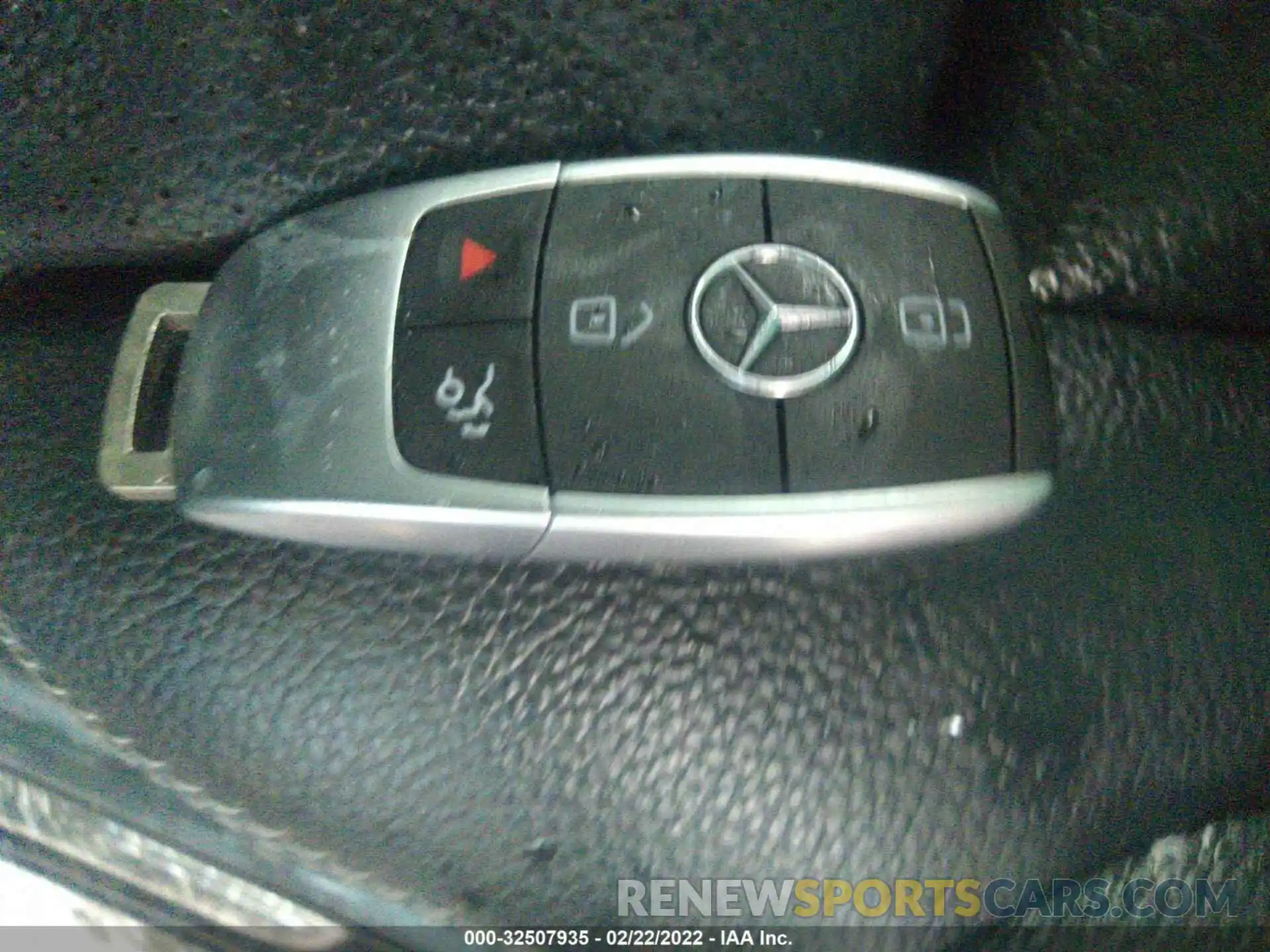 11 Photograph of a damaged car W1N0G8EB4LF772404 MERCEDES-BENZ GLC 2020