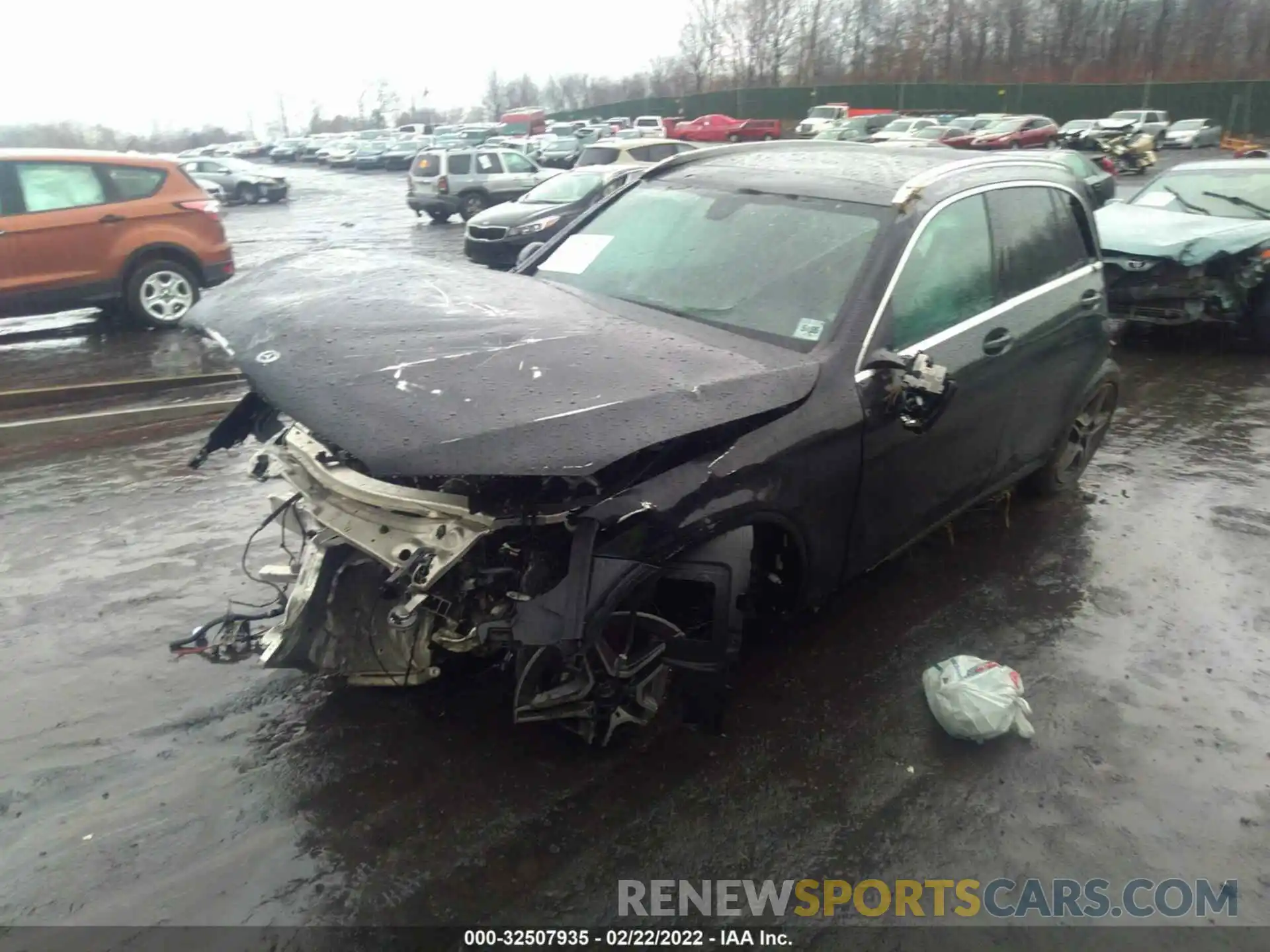 2 Photograph of a damaged car W1N0G8EB4LF772404 MERCEDES-BENZ GLC 2020