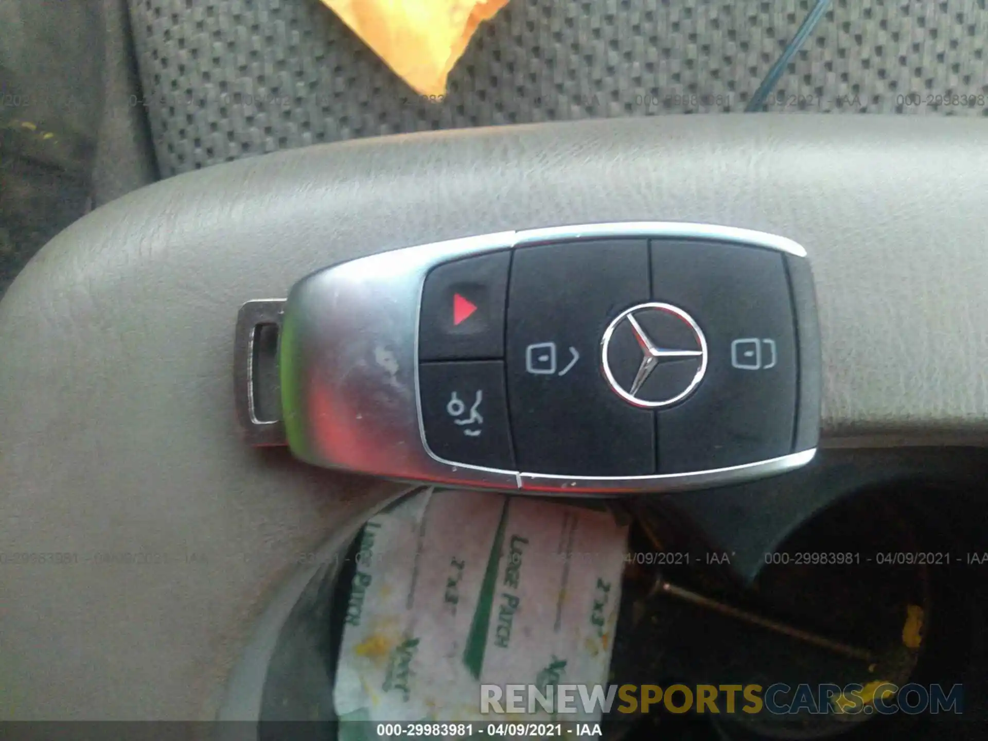 11 Photograph of a damaged car W1N0G8EB4LF779840 MERCEDES-BENZ GLC 2020